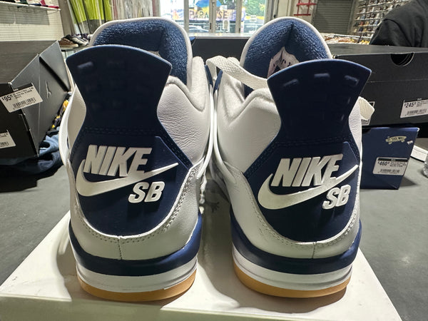 Air Jordan 4 Retro SP x Nike SB - Navy	Size 9