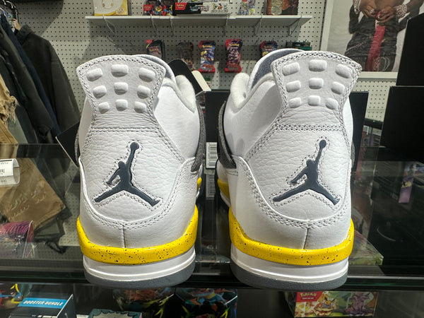 Air Jordan 4 Retro - Tour Yellow Size 9