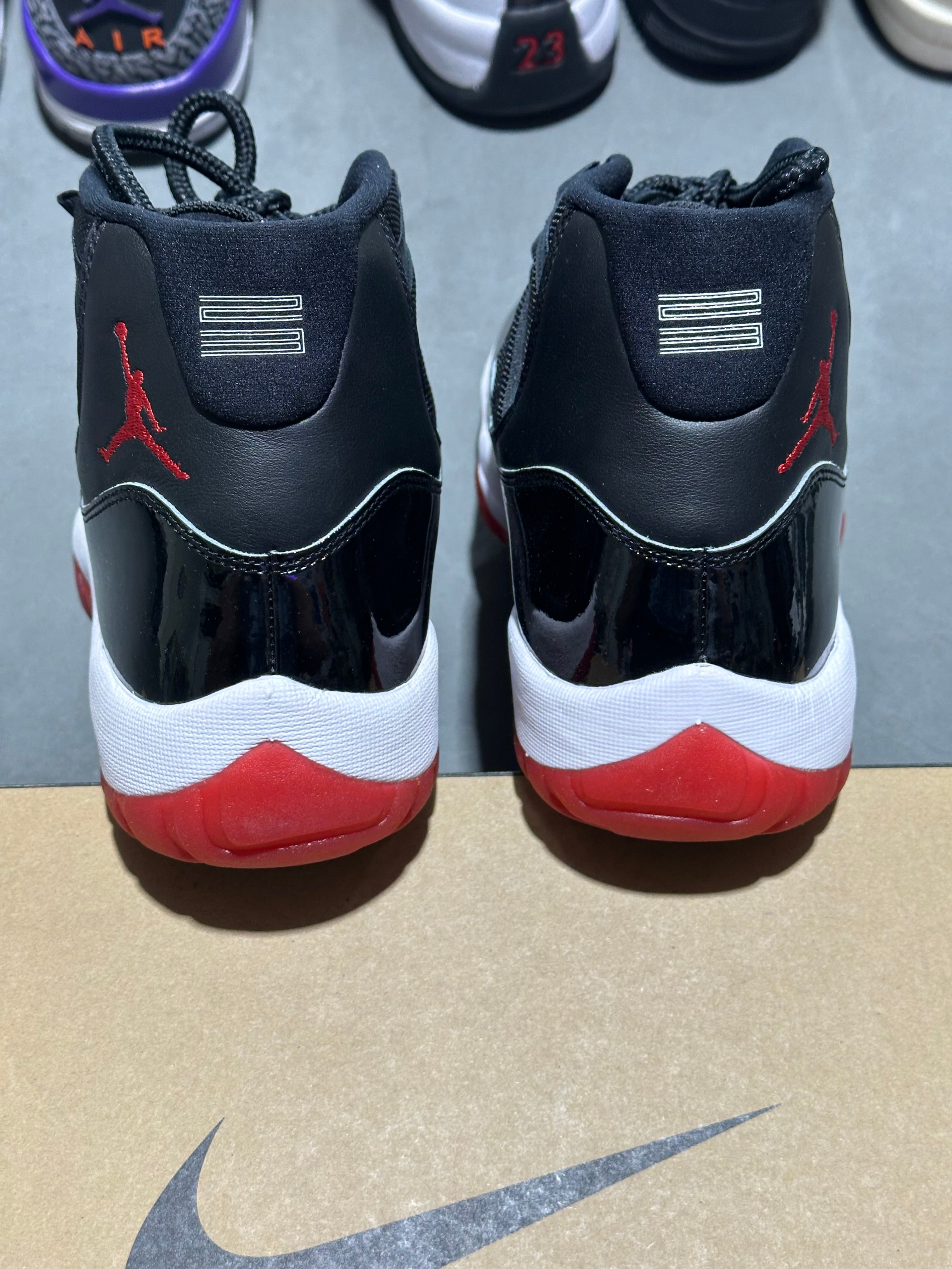Air Jordan 11 Retro - Bred Size 11.5