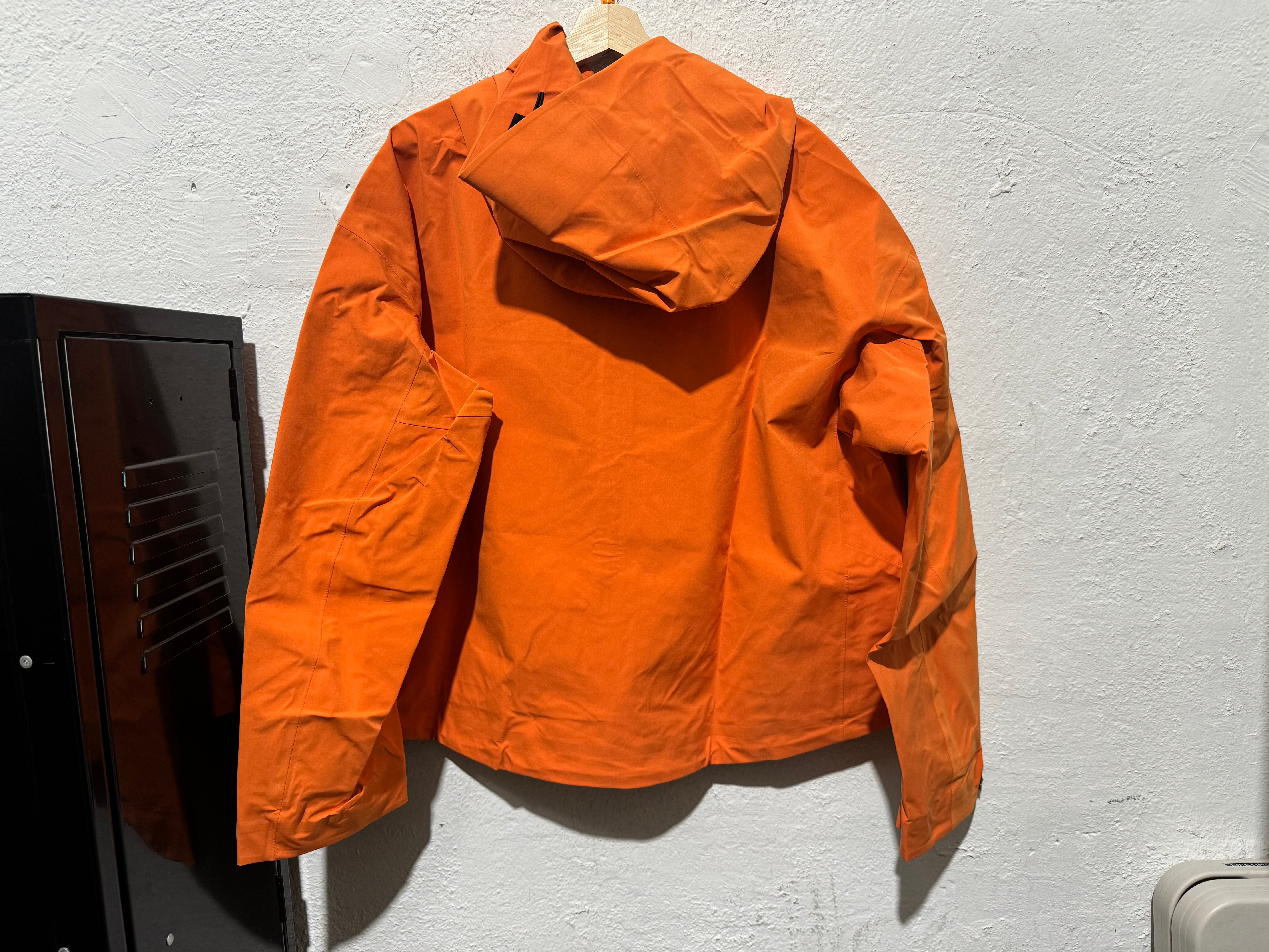 NEW GV Gallery Orange Rain Jacket