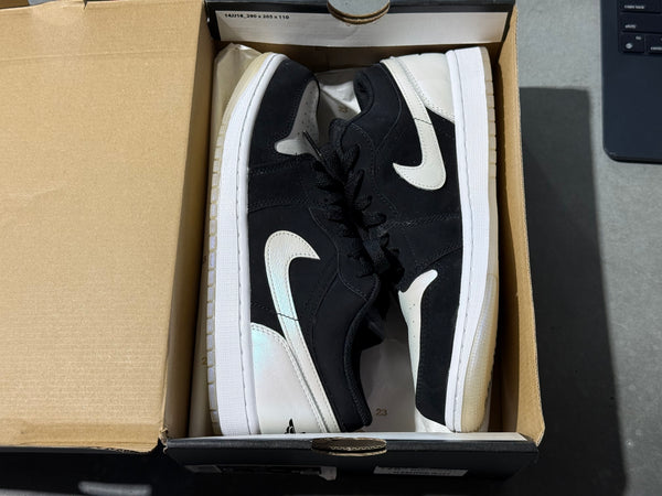 Air Jordan 1 Low SE - Diamond Shorts Size 8