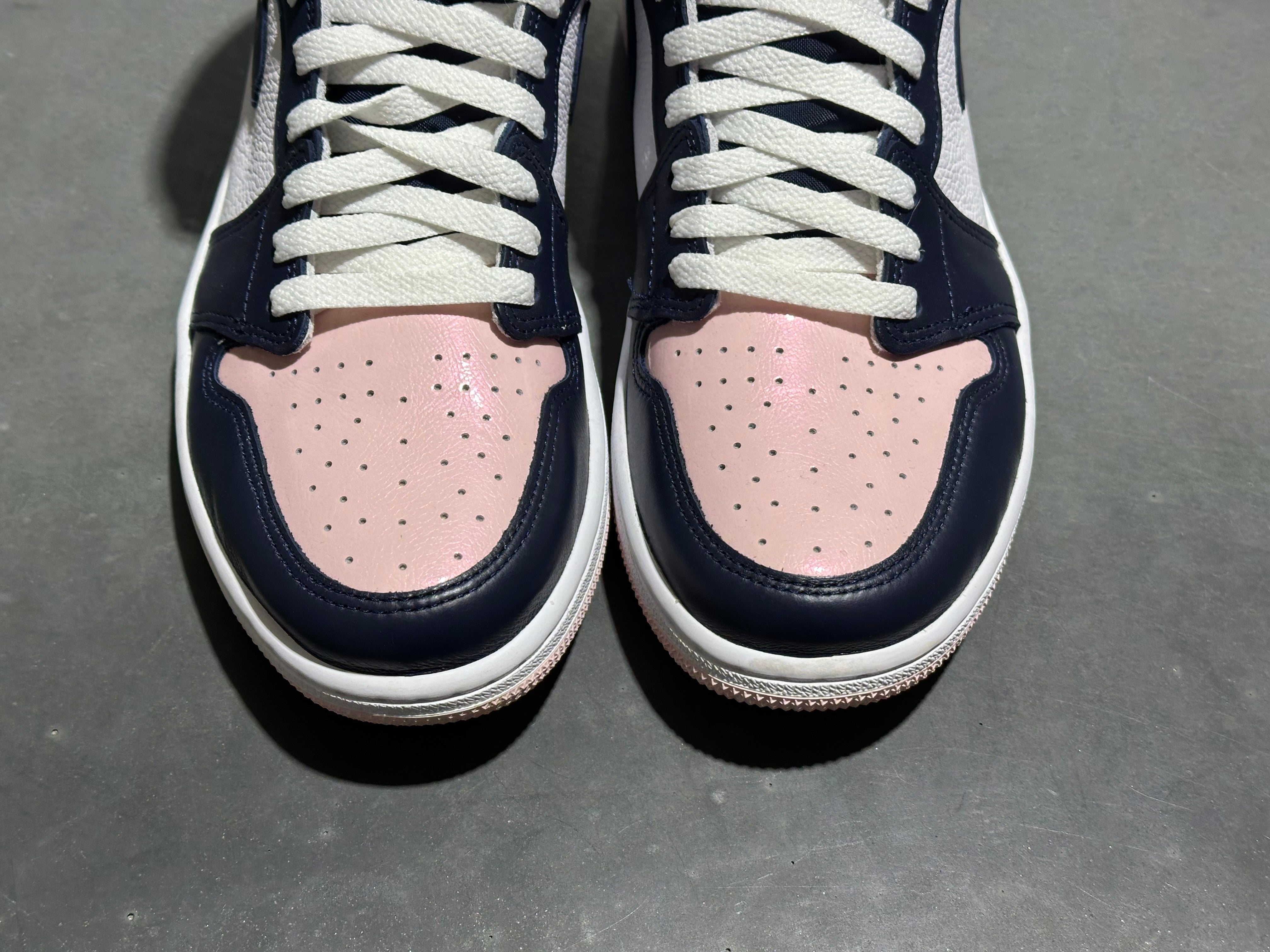 W Air Jordan 1 Retro Hi OG - Atmosphere/Bubblegum Size 11W/9.5M