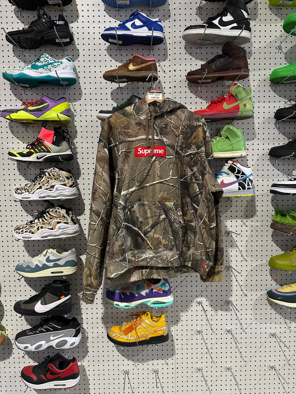 NEW Supreme Box Logo Hoodie FW25 - Realtree Camo Size XL