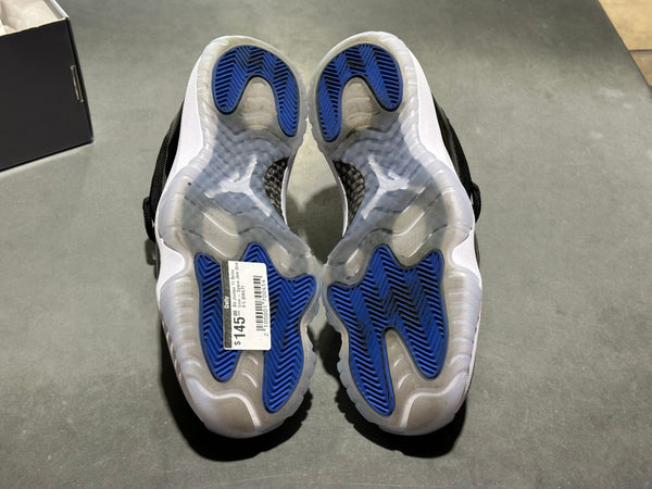 Air Jordan 11 Retro Low - Space Jam Size 8.5