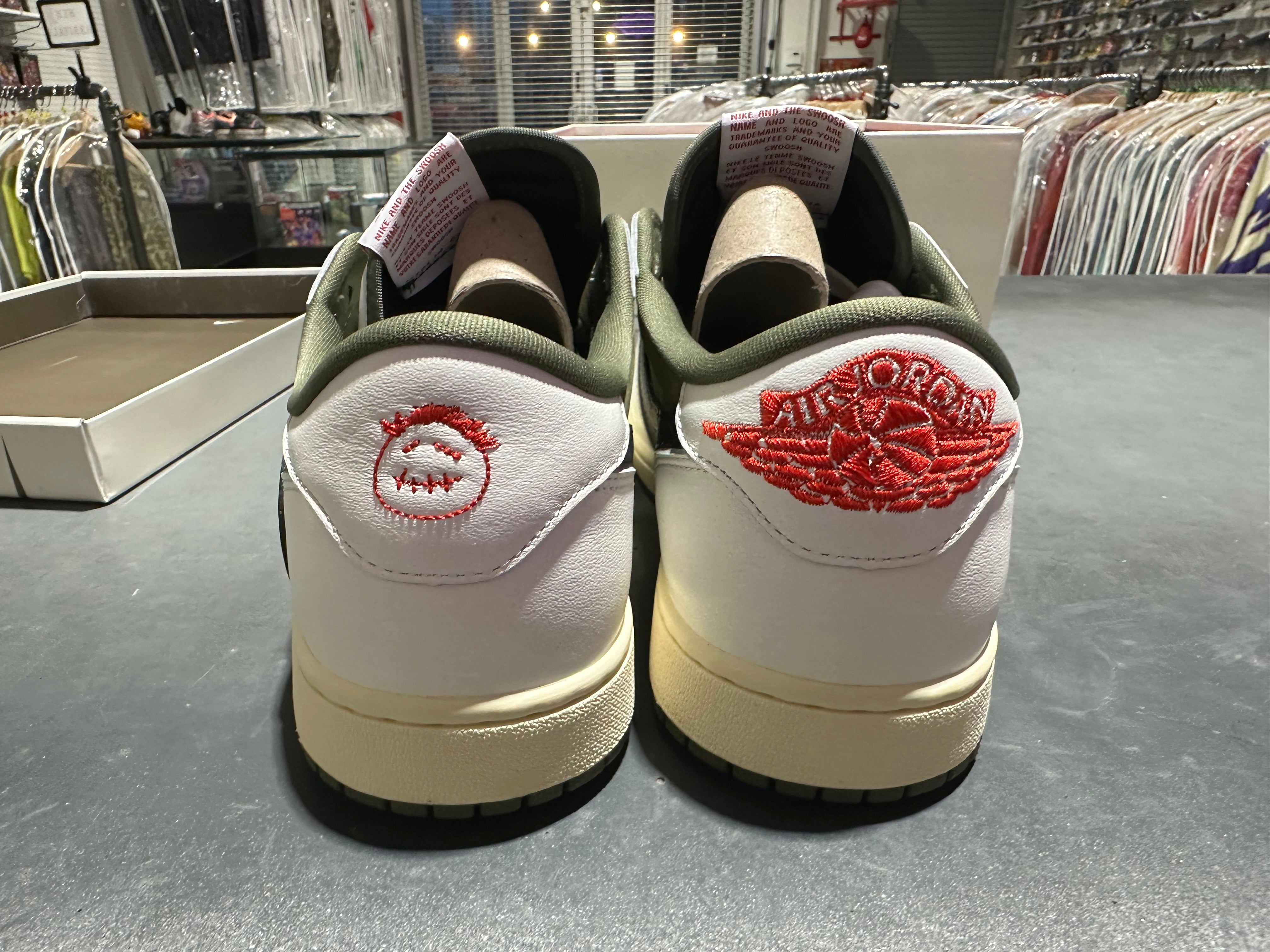 Air Jordan 1 Retro Low OG SP - Travis Scott Medium Olive Size 10.5