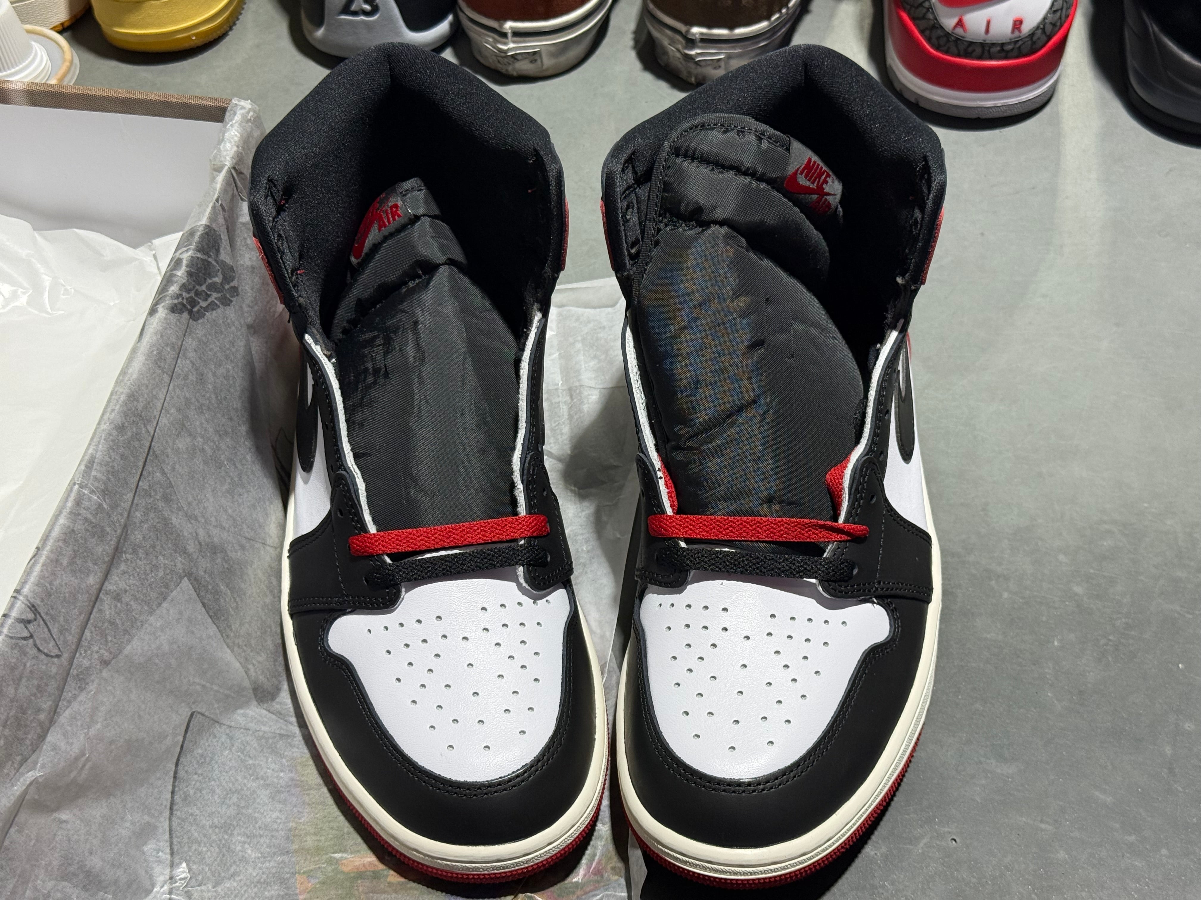 Air Jordan 1 Retro High OG - Black Toe Reimagined Size 11.5