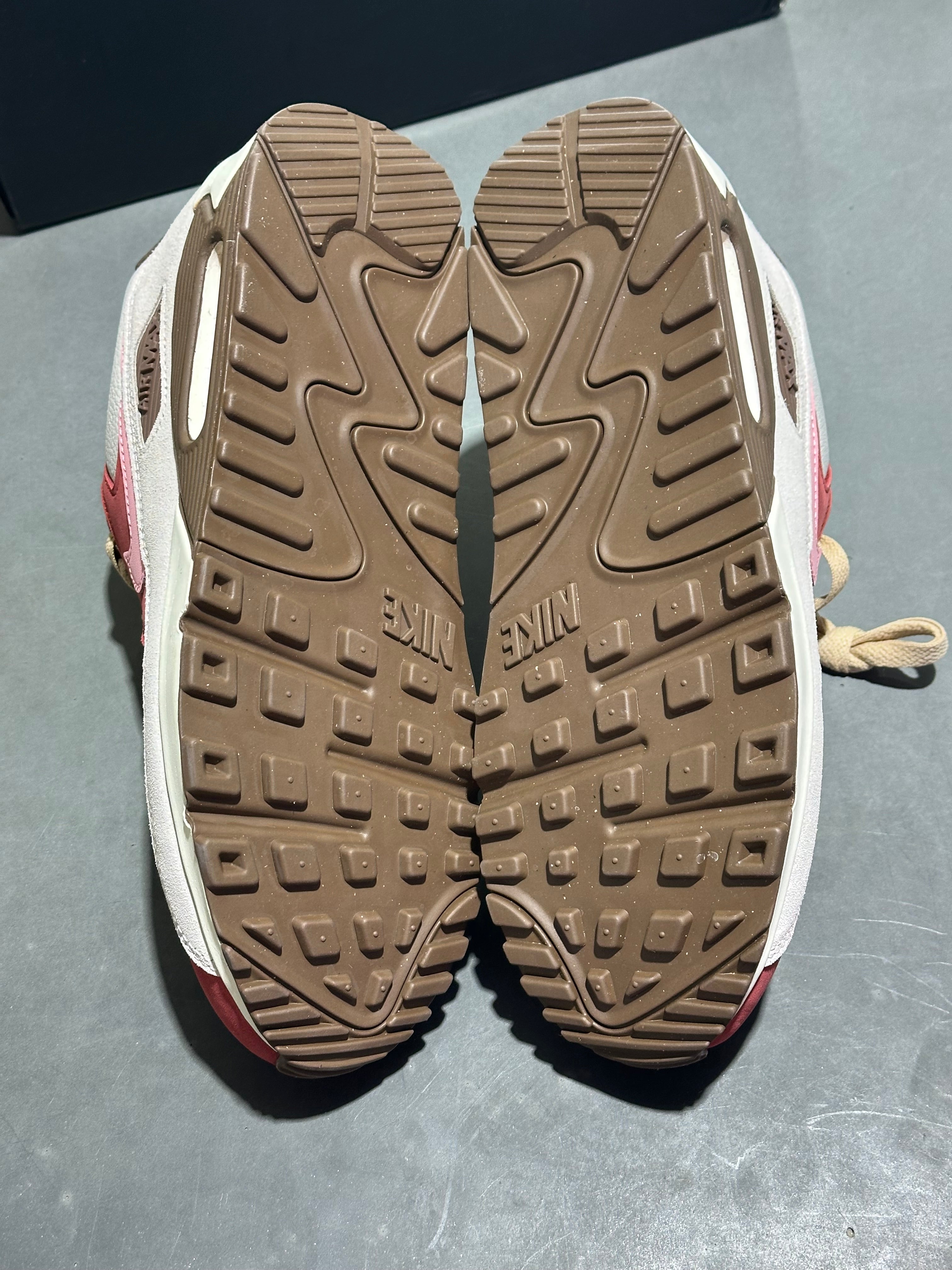 Nike Air Max 90 NRG - Bacon Size 9