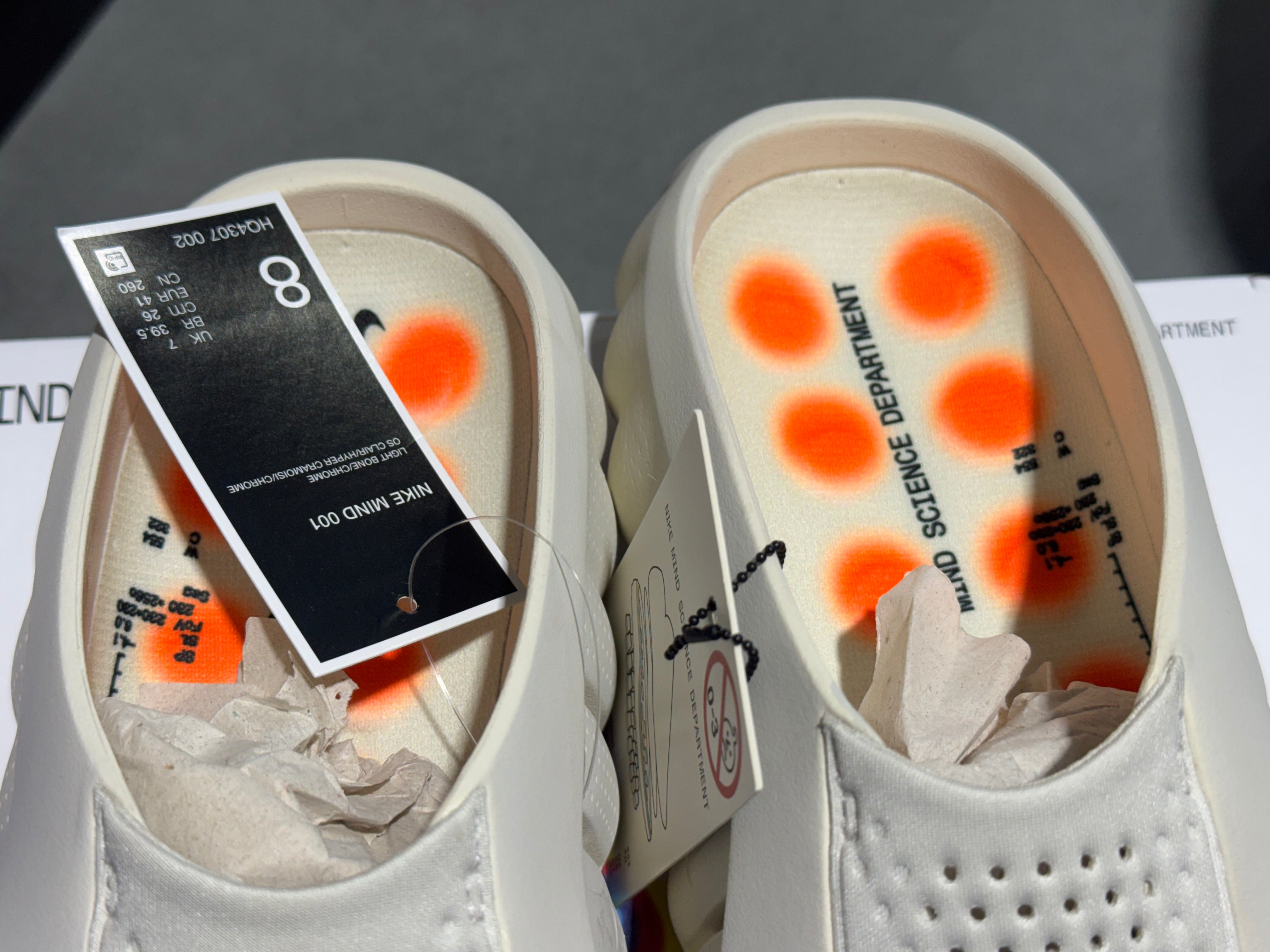 Nike Mind 001 Slide - Light Bone Size 10