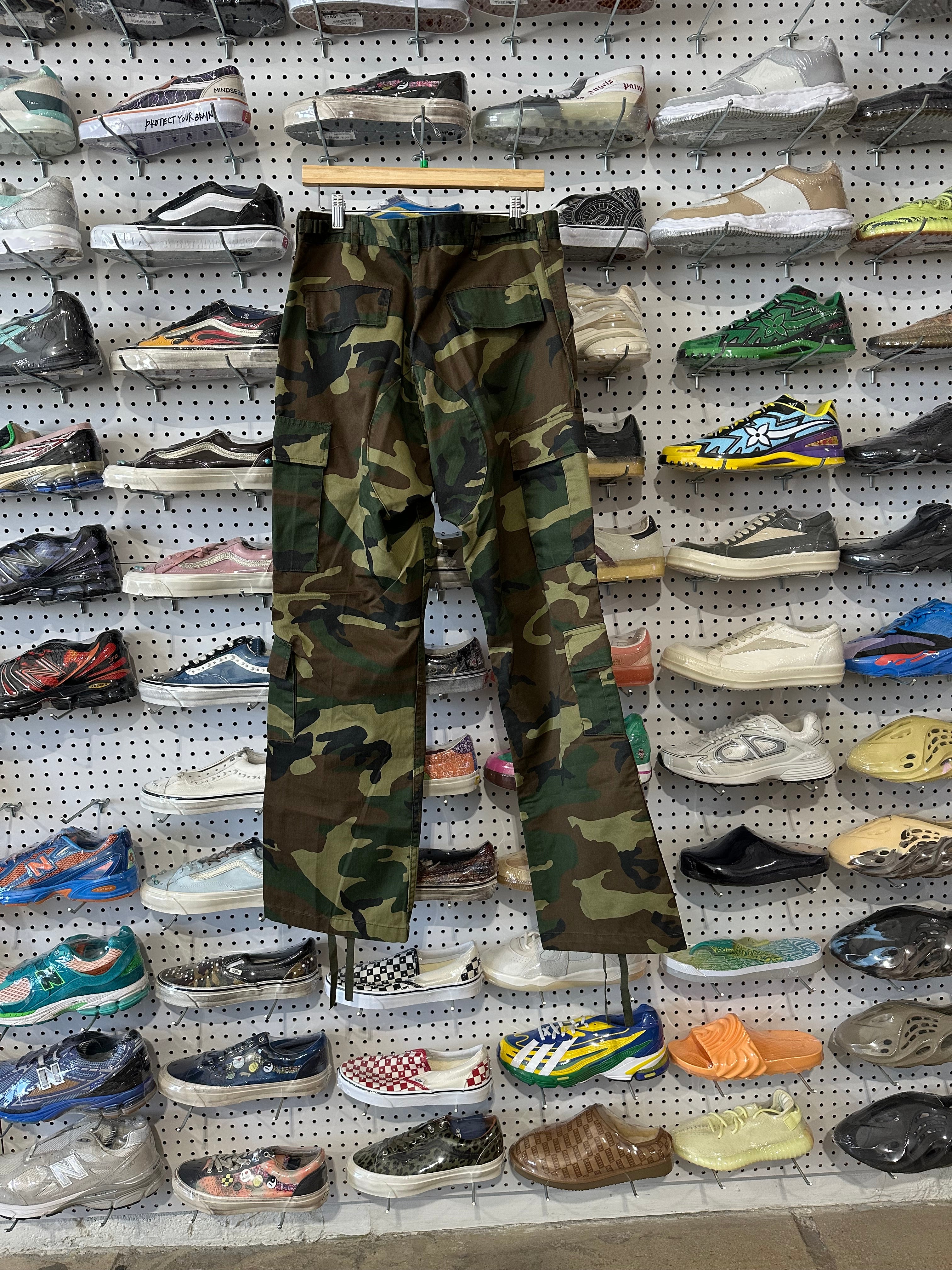 NEW GV Gallery Raspberry Hills Fatigue Pants - Camo Size 36