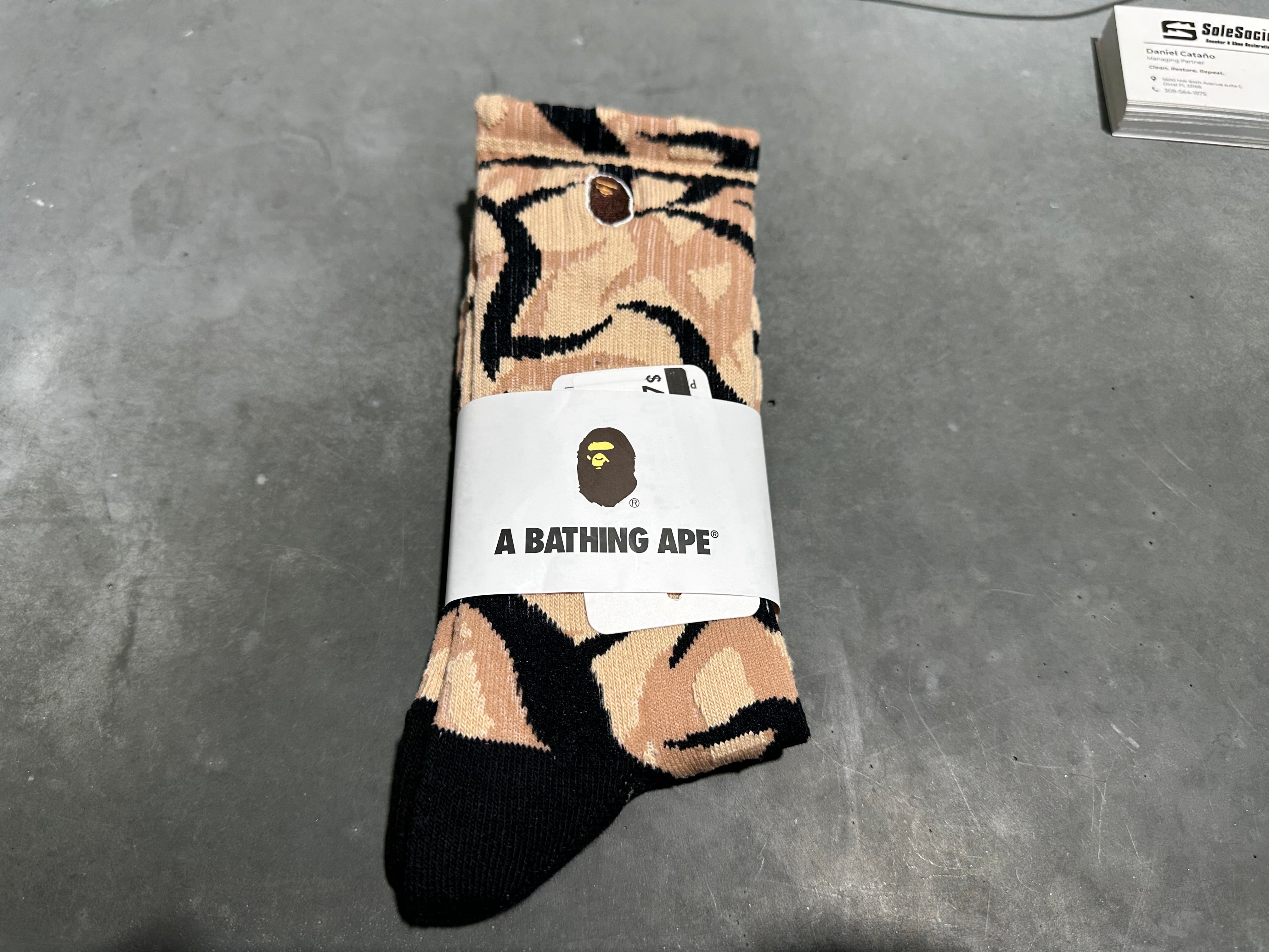 NEW Bape Trial Camo Ape Head Crew Socks - Beige Size 8-11