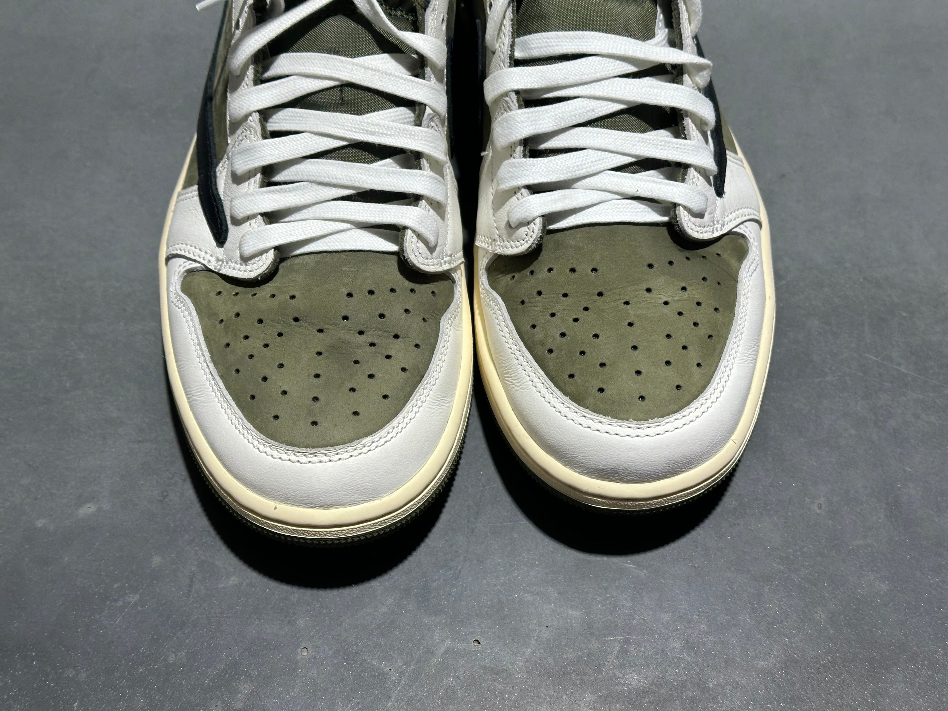 Air Jordan 1 Low OG SP - Travis Scott/Medium Olive Size 9.5