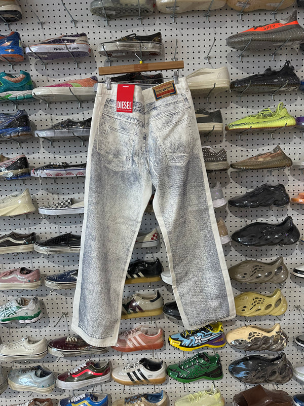 NEW Diesel Macro Printed Denim Jeans - White/Blue Size 32