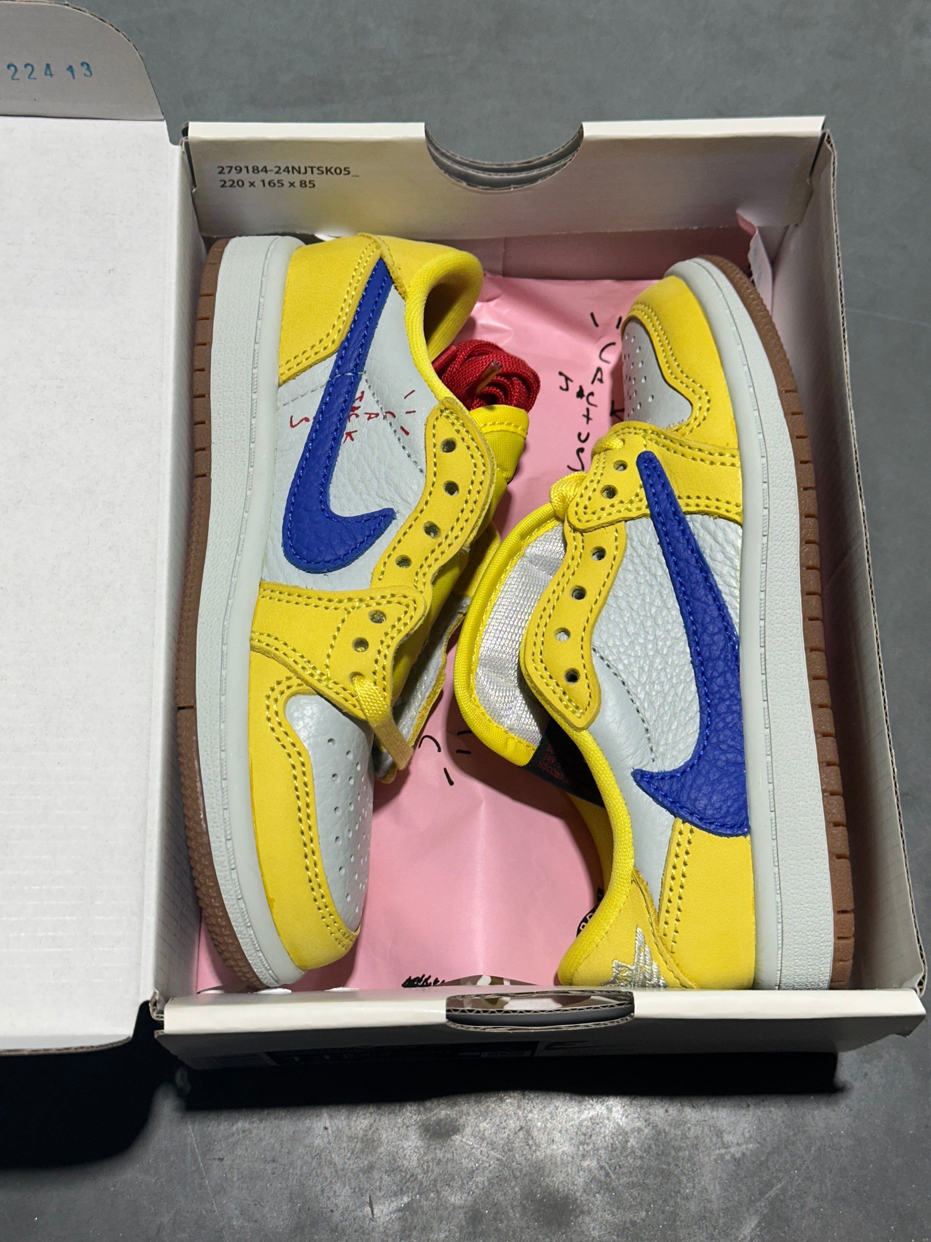 Air Jordan 1 Retro Low OG SP PS - Travis Scott Canary Size 11.5C