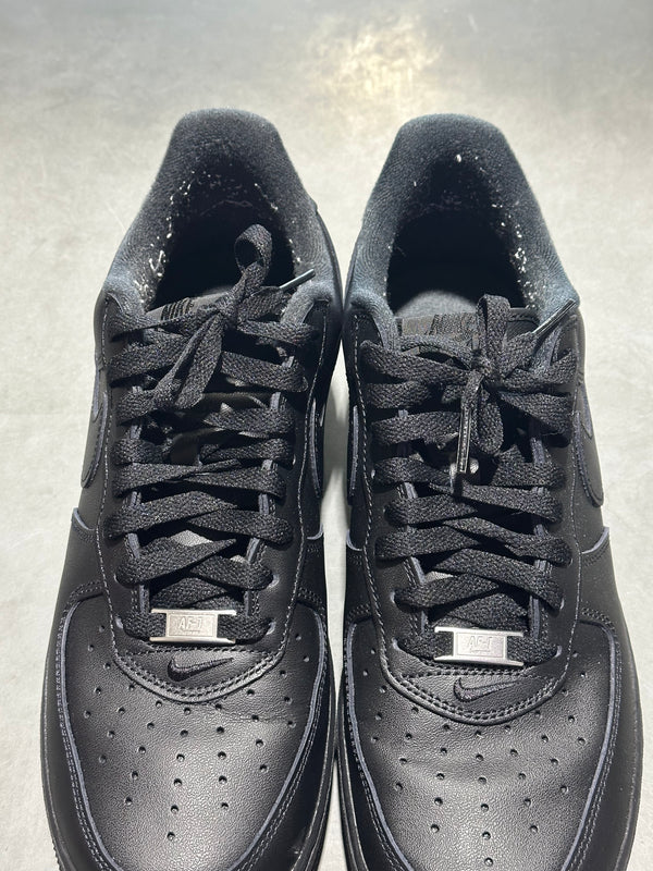 Nike Air Force 1 Low / Supreme - Black Size 10