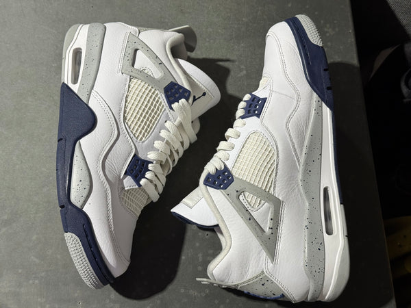 Air Jordan 4 Retro - Midnight Navy Size 9