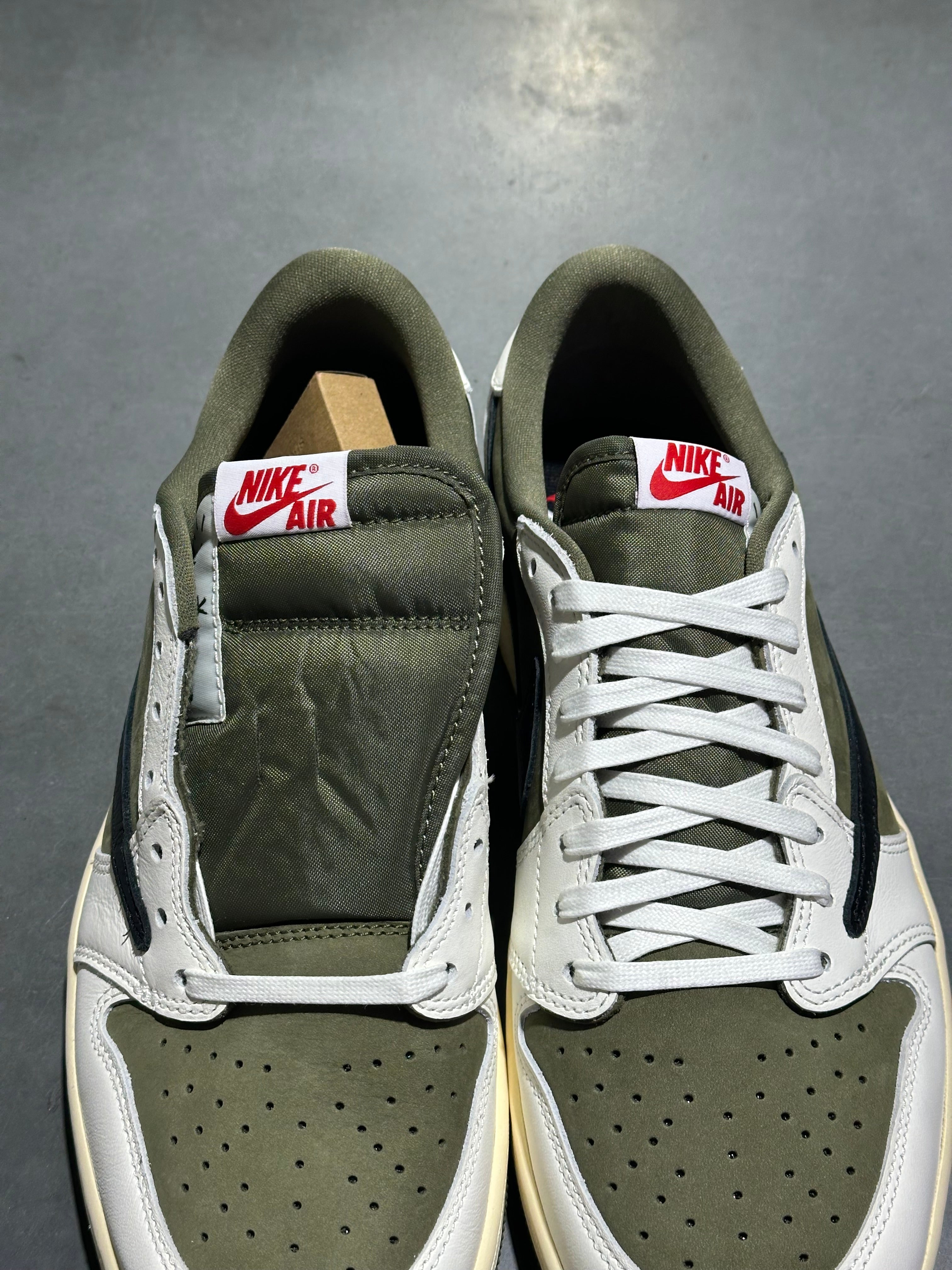 Air Jordan 1 Retro Low OG SP - Travis Scott Medium Olive Size 11.5