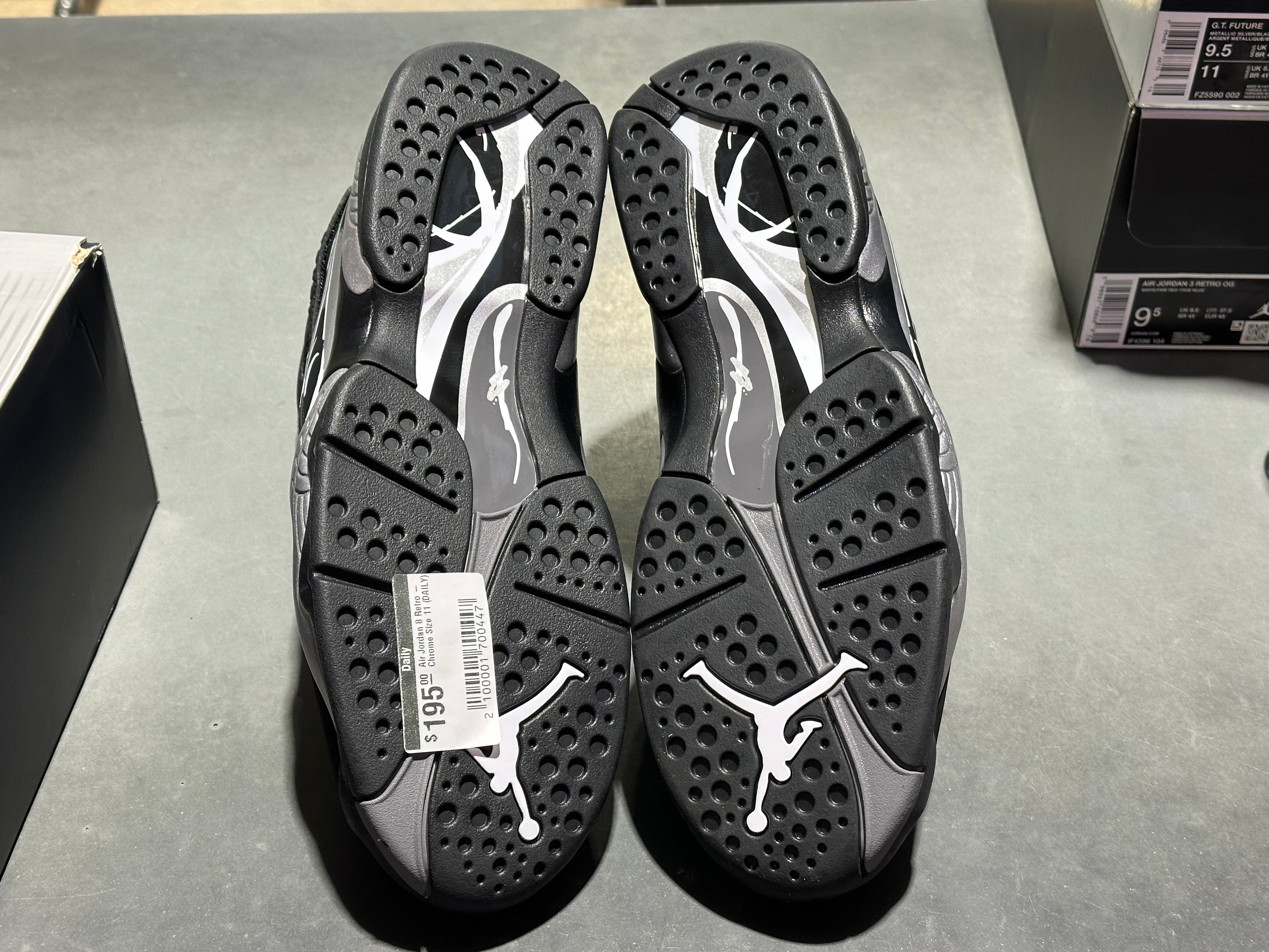 Air Jordan 8 Retro - Chrome Size 9