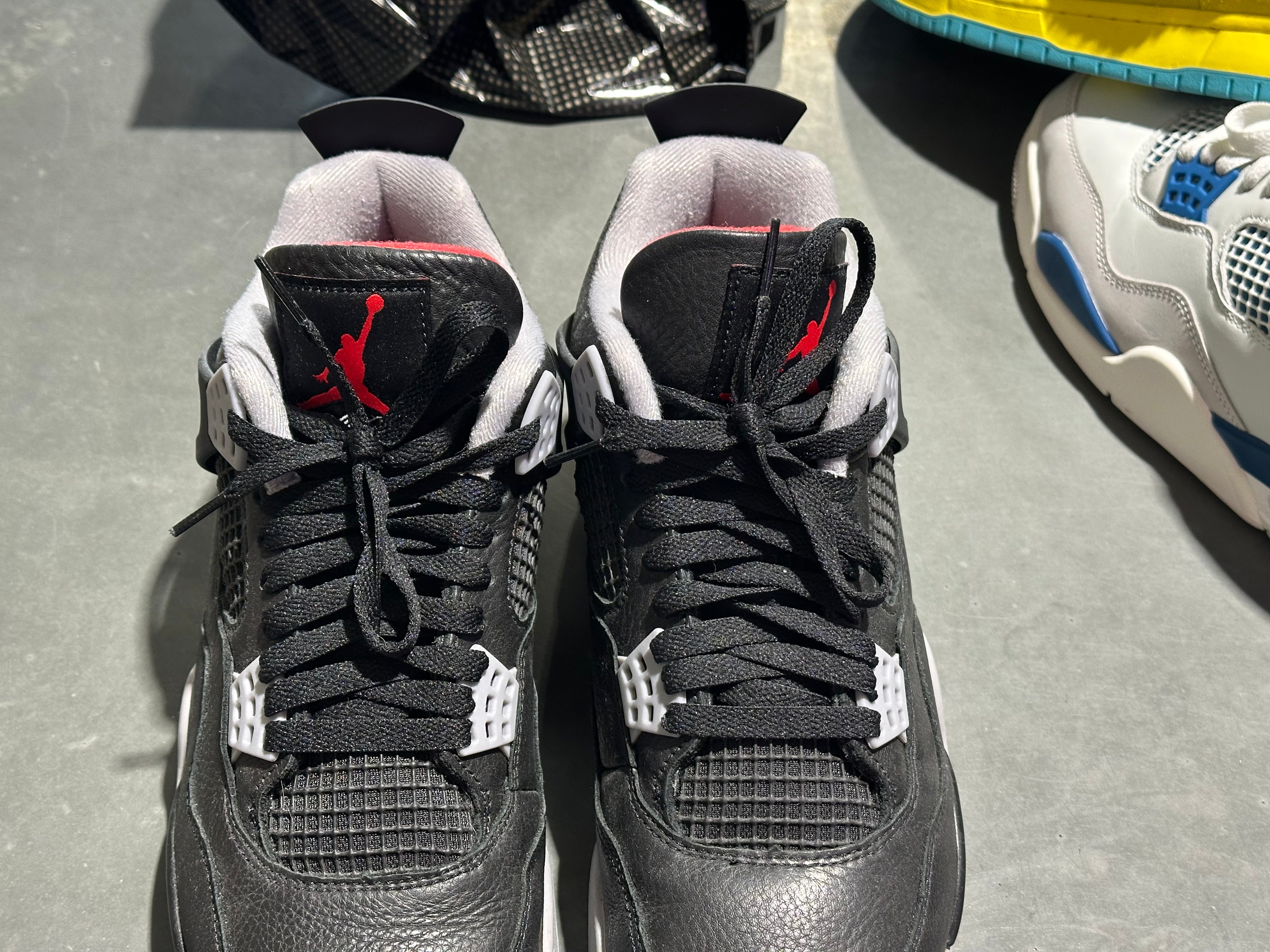 Air Jordan 4 Retro - Bred Reimagined Size 9.5
