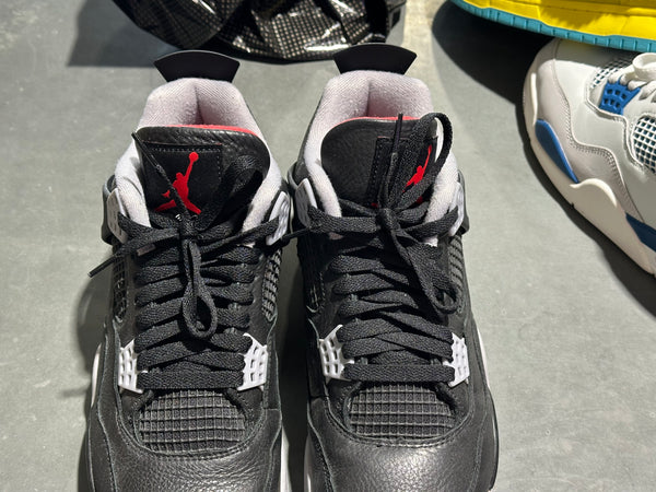 Air Jordan 4 Retro - Bred Reimagined Size 9.5