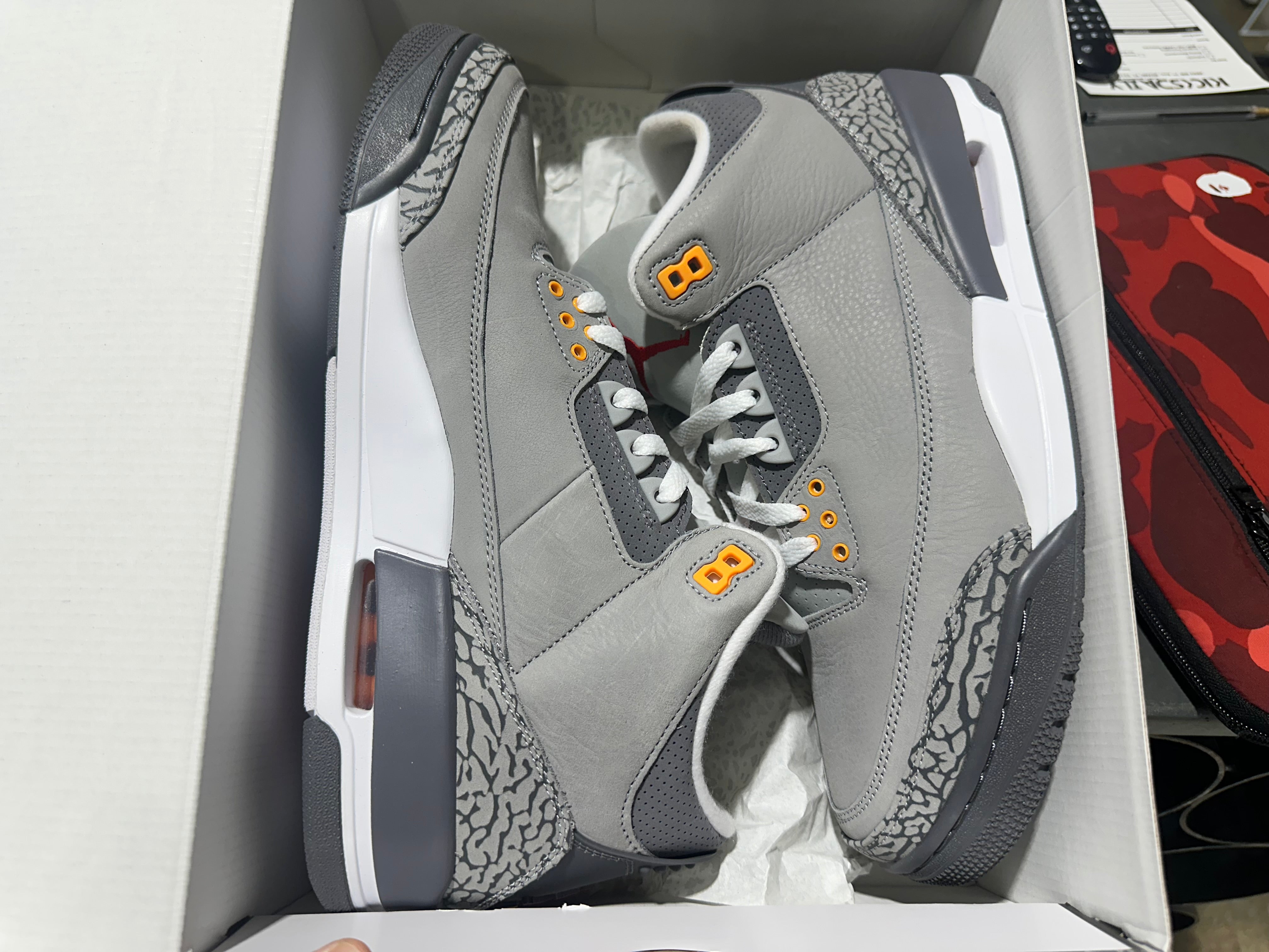 Air Jordan 3 Retro - Cool Grey Size 11