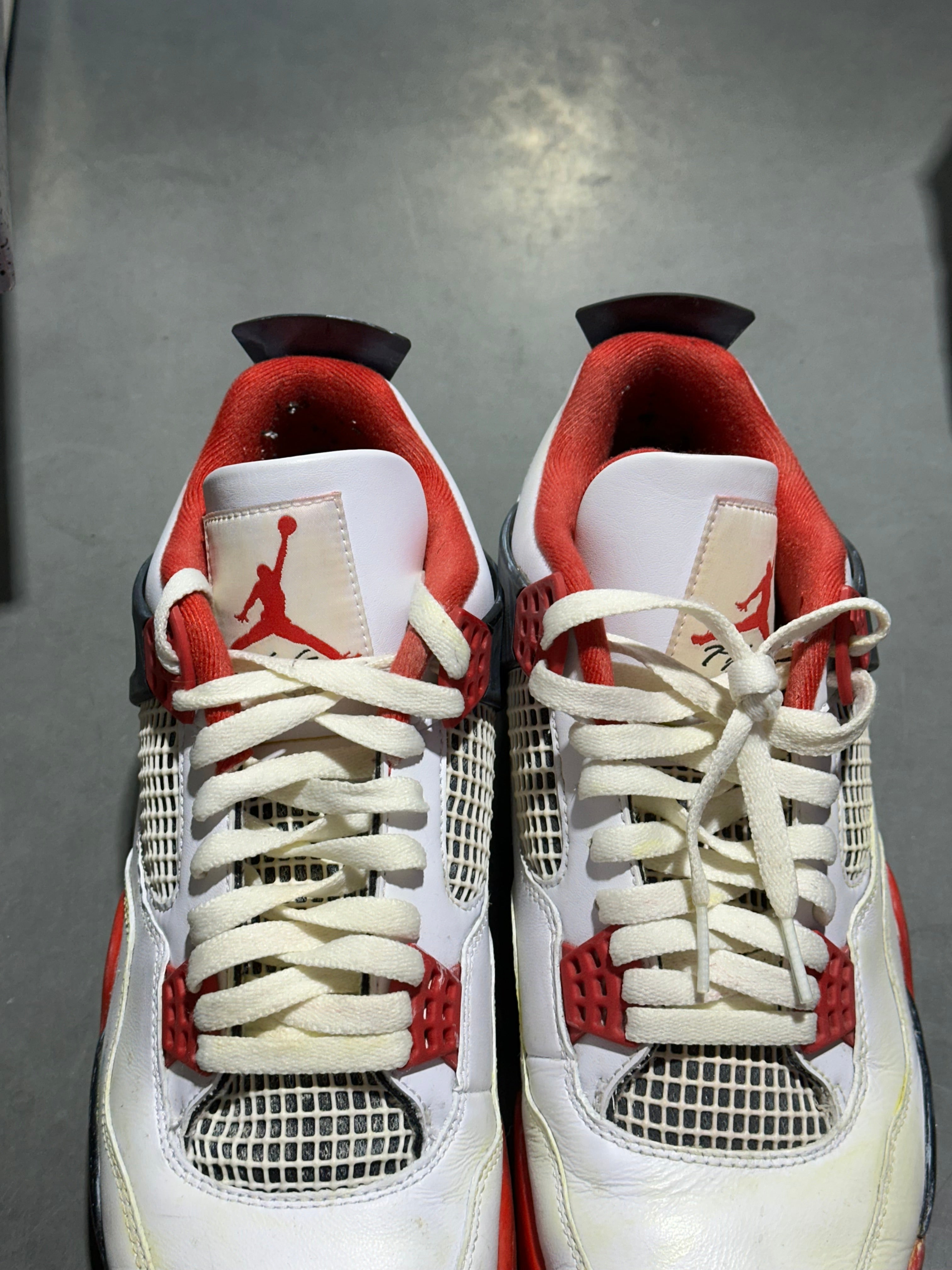 Air Jordan 4 Retro - Fire Red 2020 Size 10.5