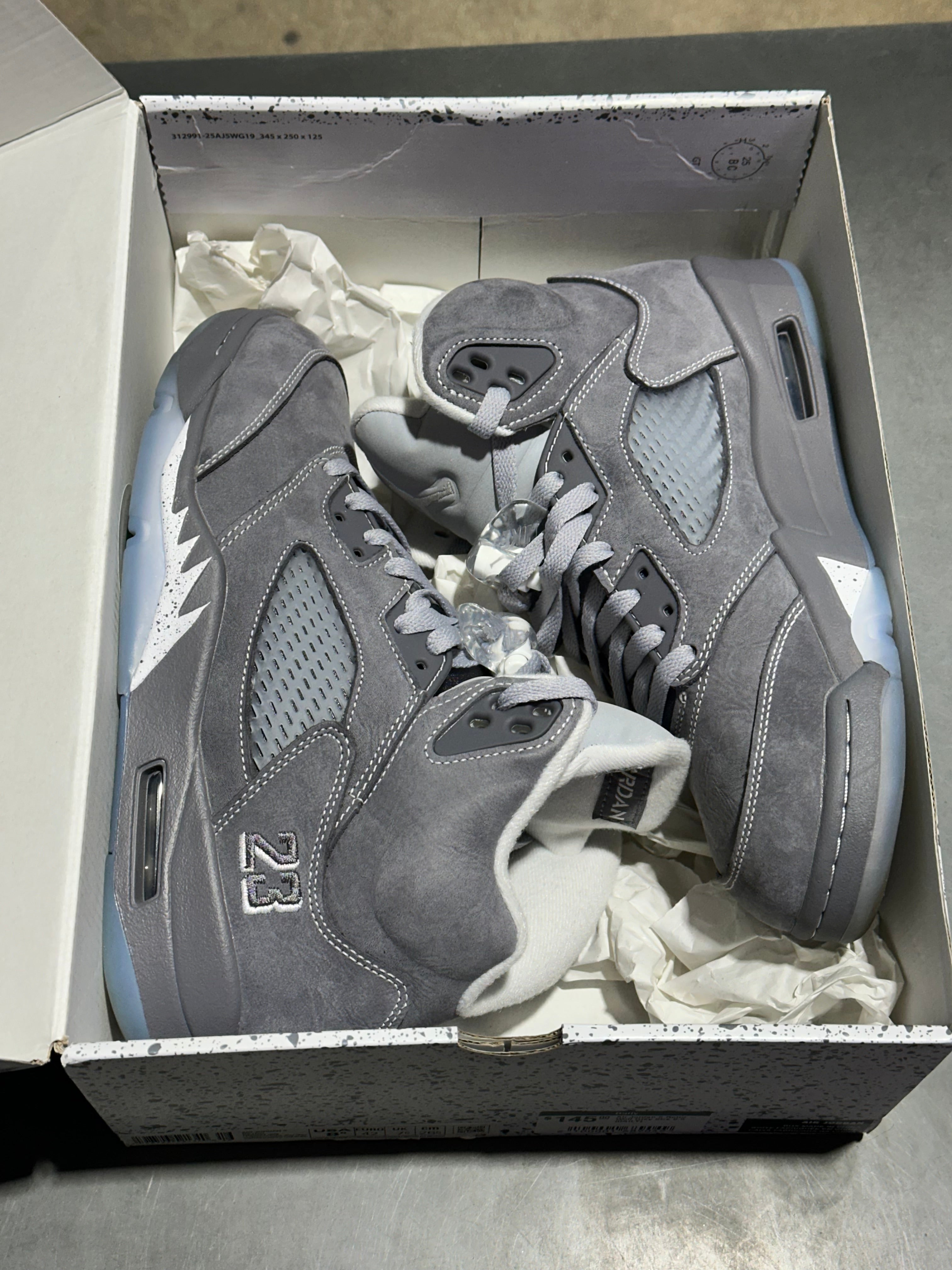 Air Jordan 5 Retro - Wolf Grey Size 8.5