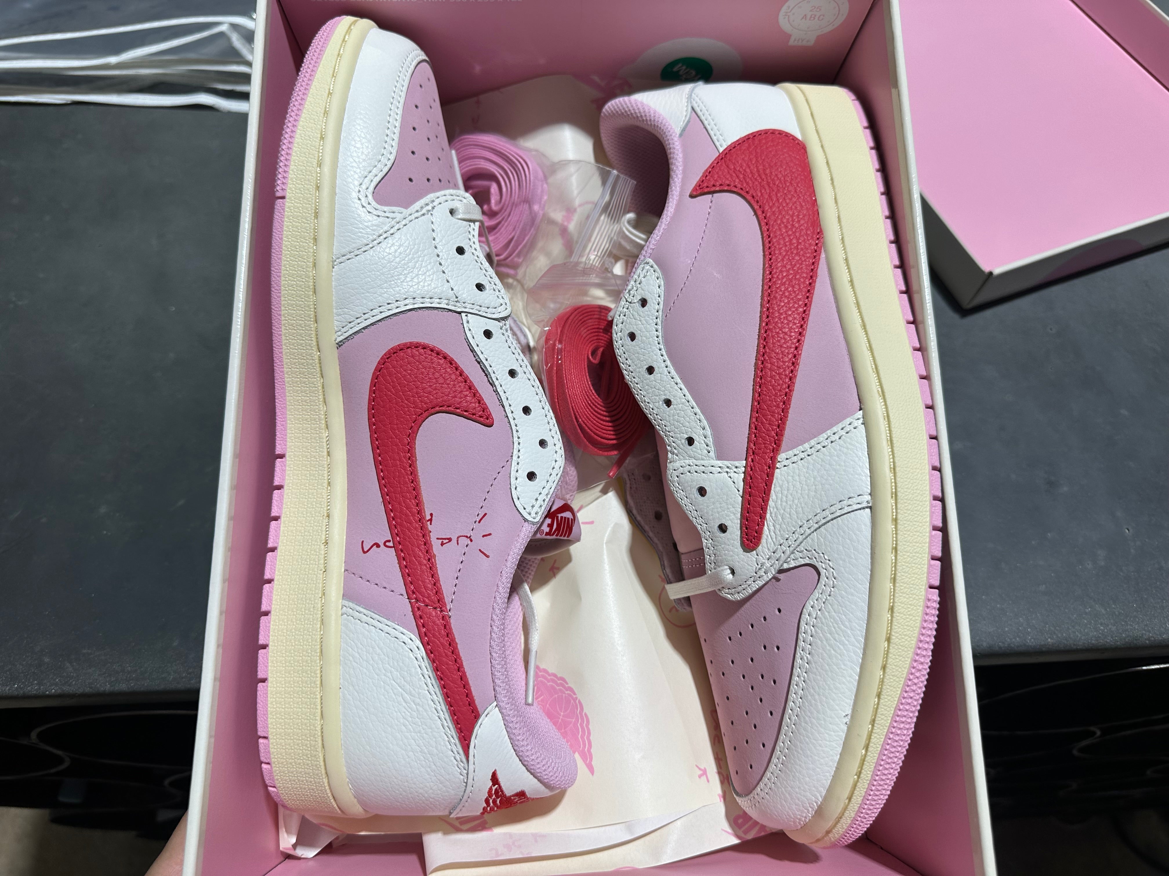 Air Jordan 1 Retro Low OG SP Travis Scott - Sail Tropical Pink Size 11