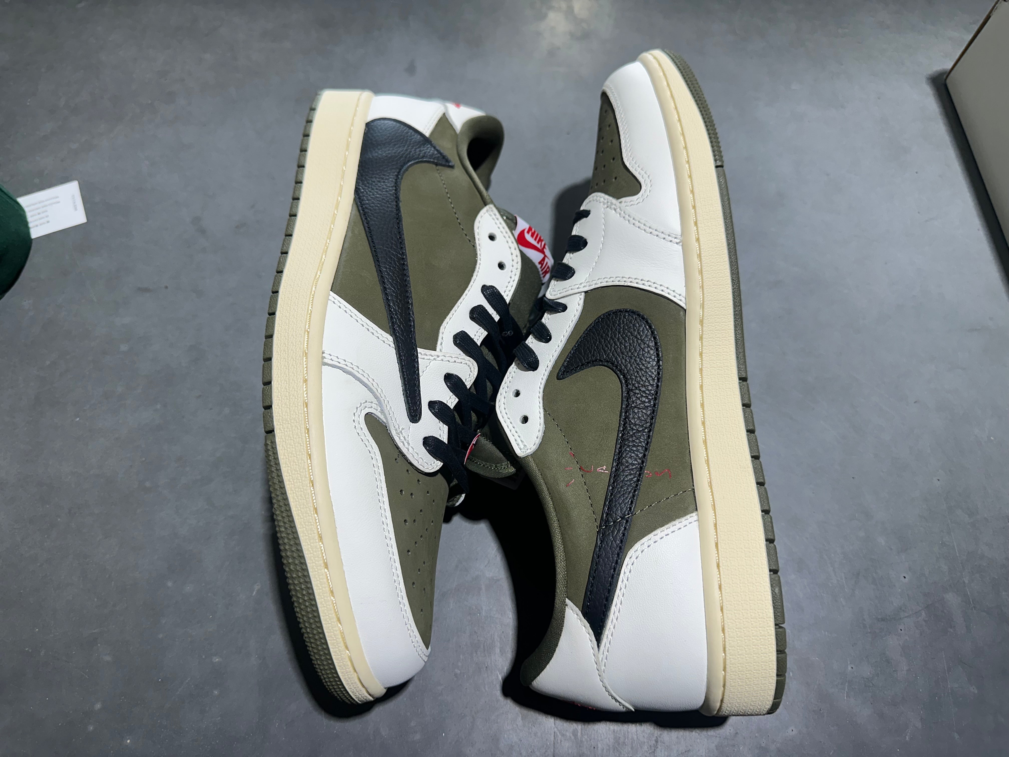 Air Jordan 1 Retro Low OG SP - Travis Scott Medium Olive Size 14