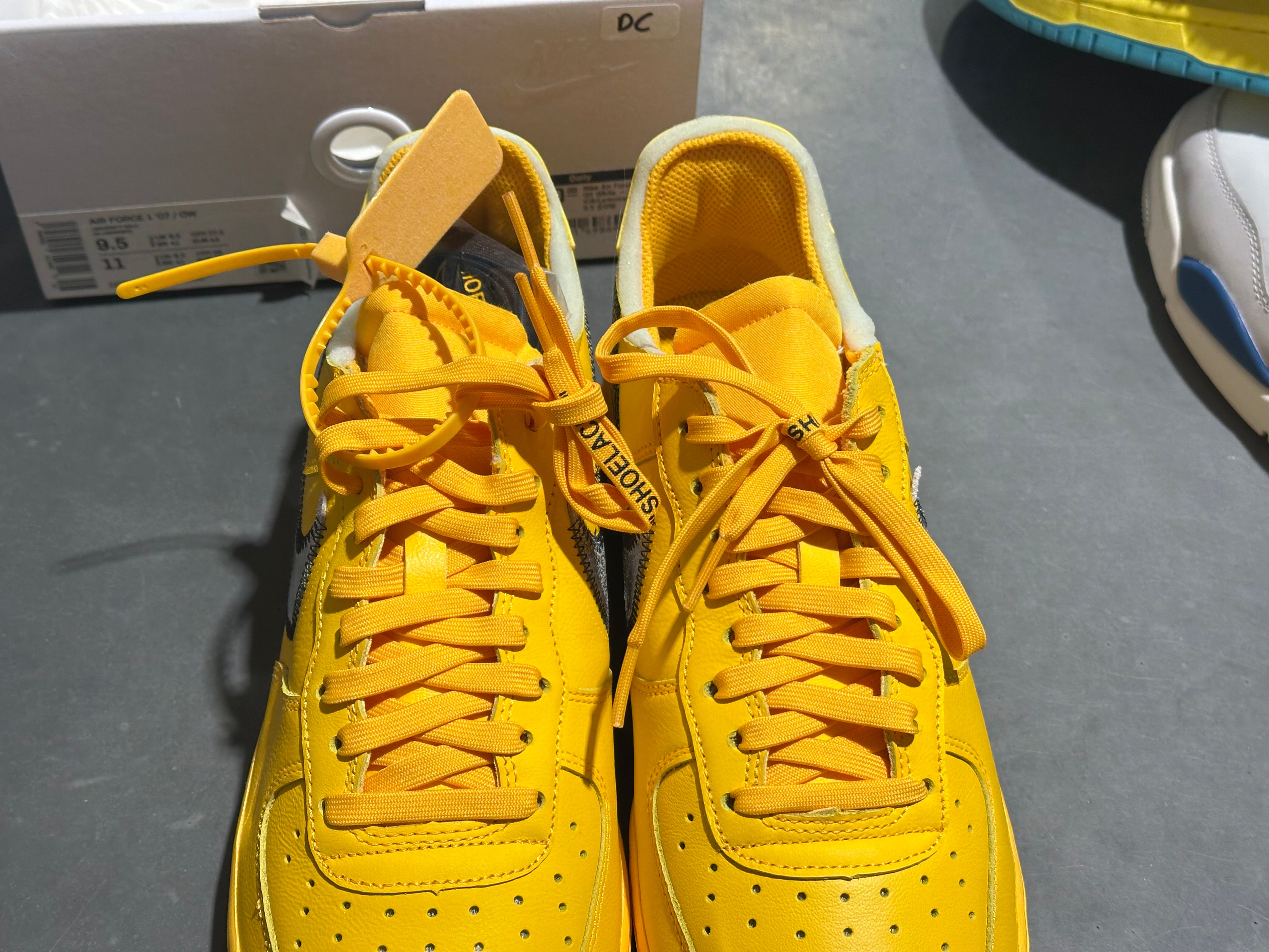 Nike Air Force 1 07 / Off White - ICA/Lemonade Size 9.5