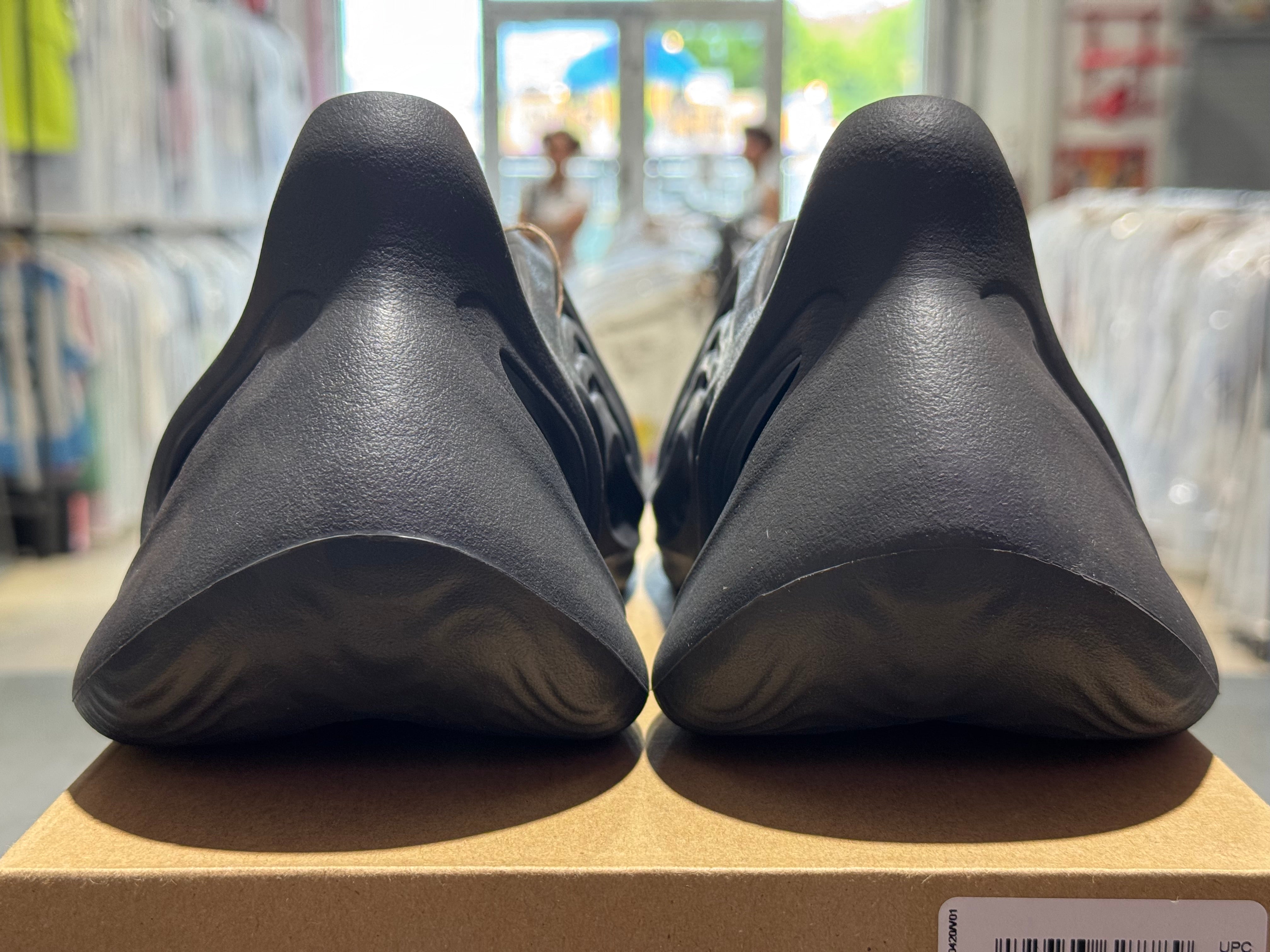 Adidas Yeezy Foam RNNR - Onyx Size 11