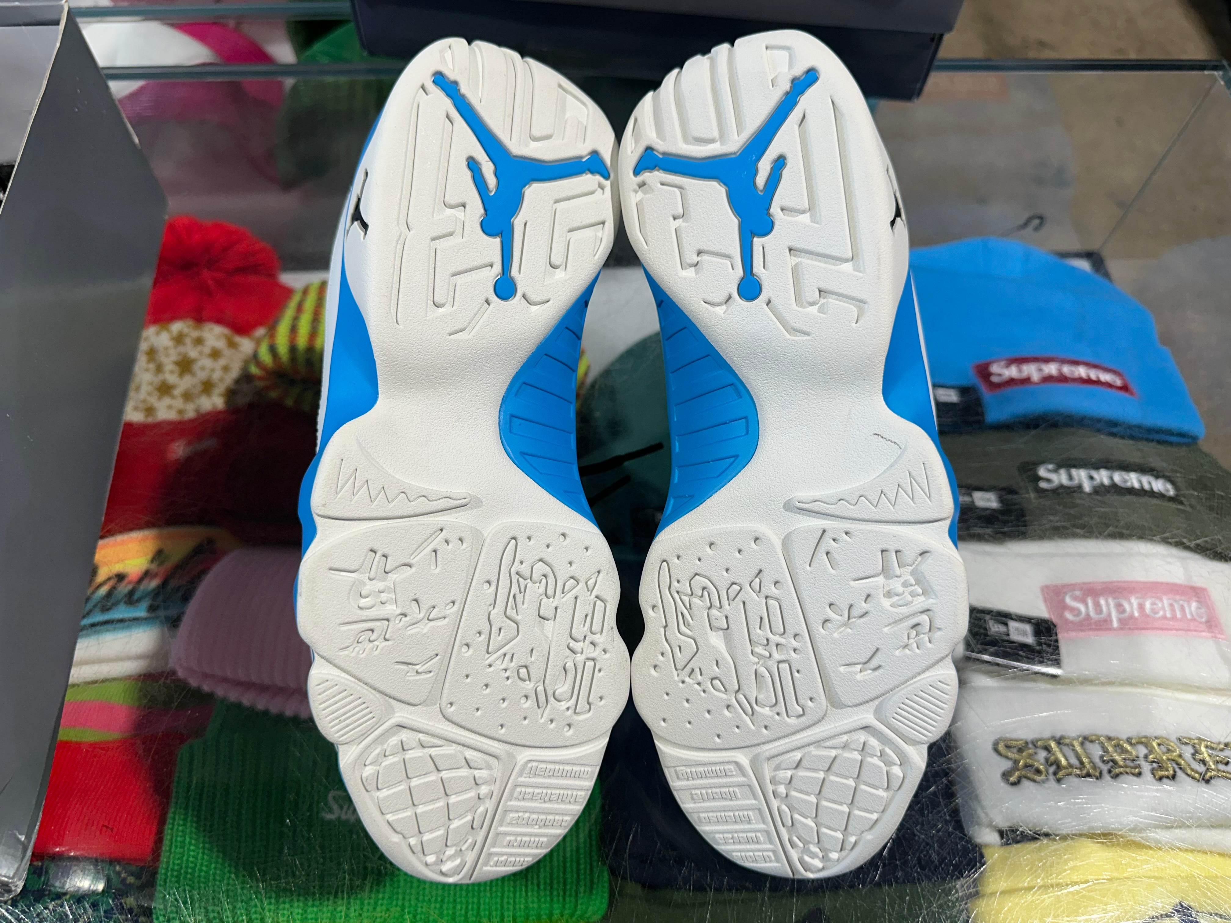 Air Jordan 9 Retro - Powder Blue Size 8.5