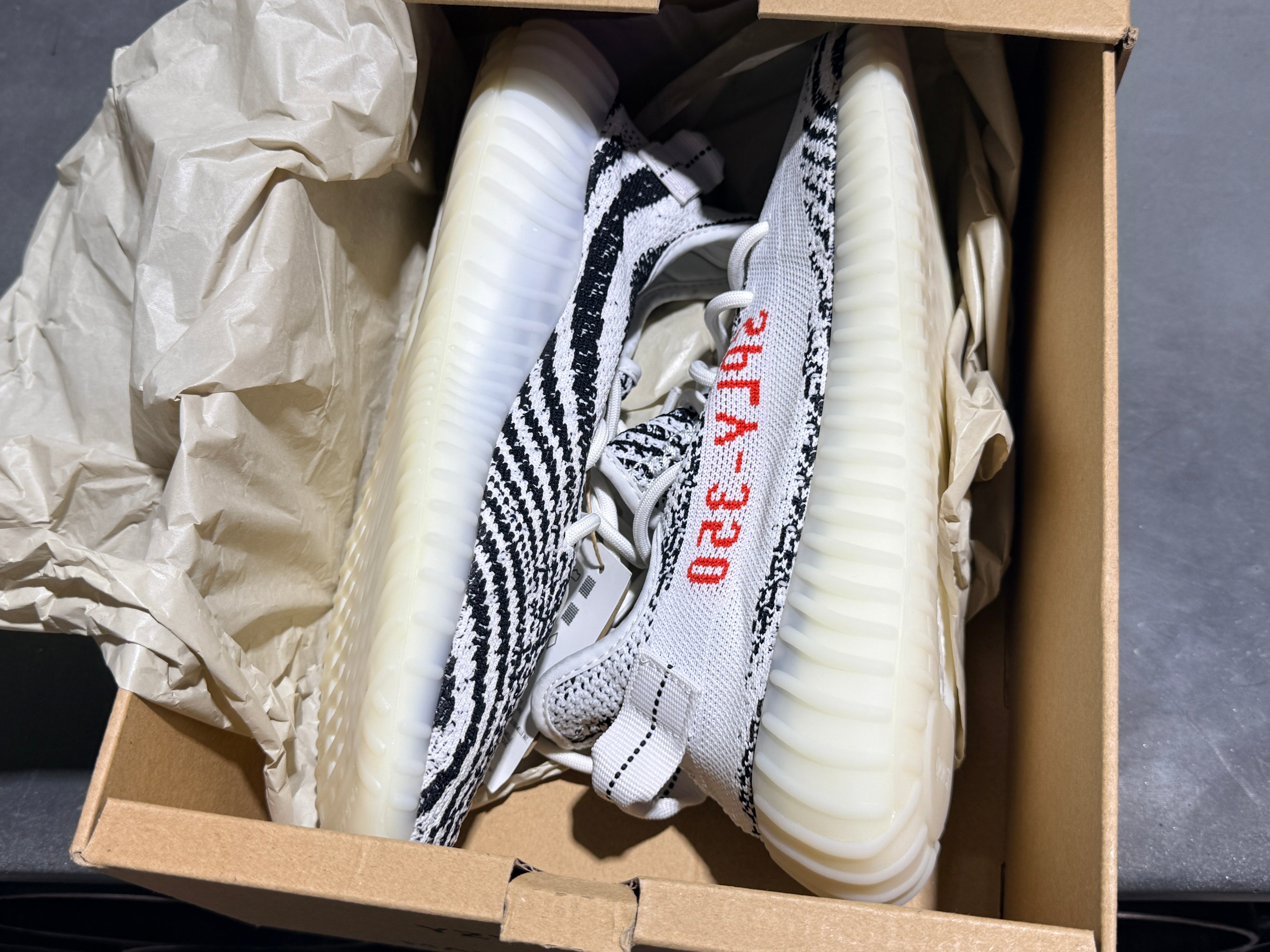 Adidas Yeezy Boost 350 V2 - Zebra Size 9.5