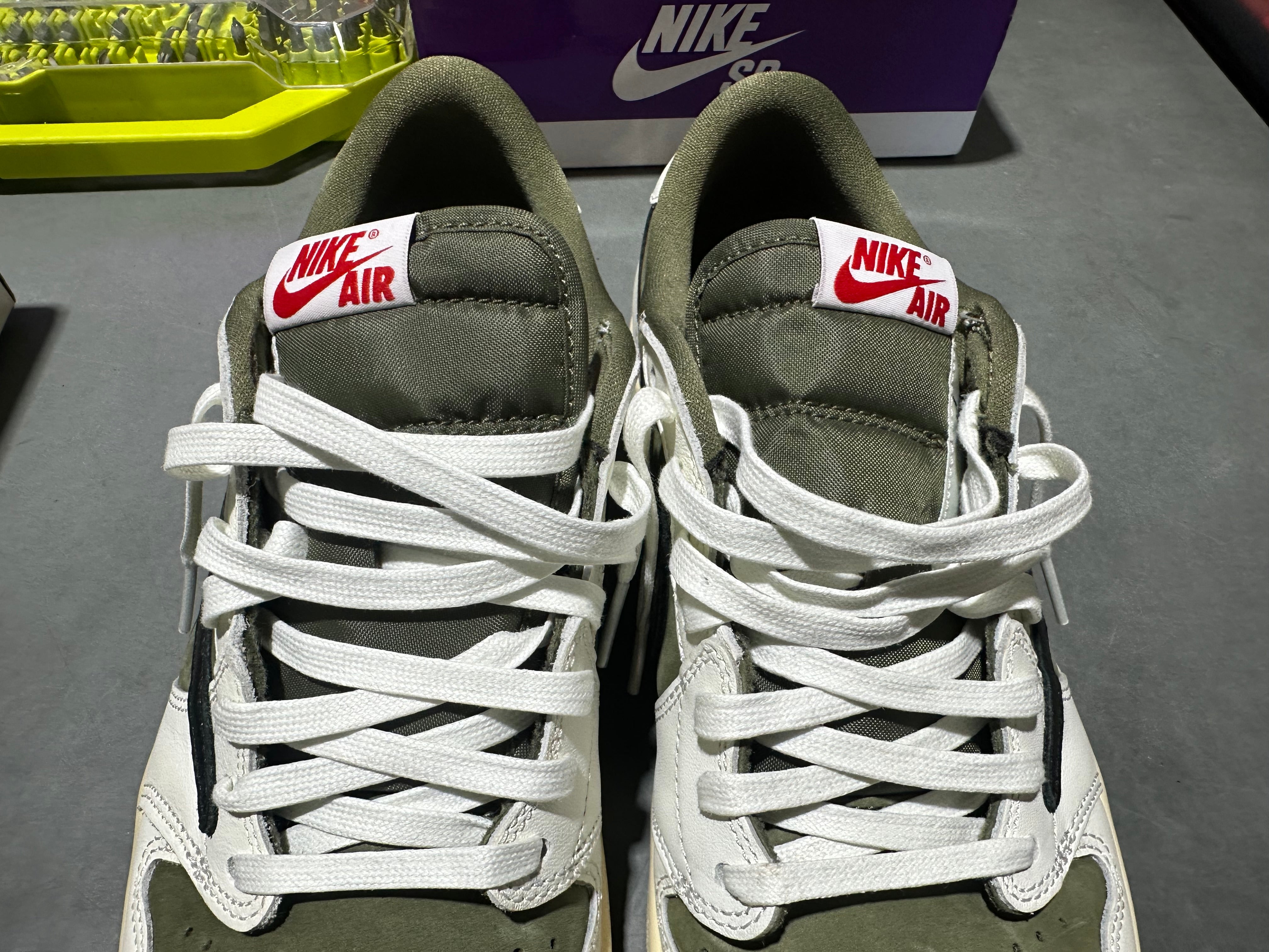 Air Jordan 1 Low OG SP - Travis Scott/Medium Olive Size 10.5