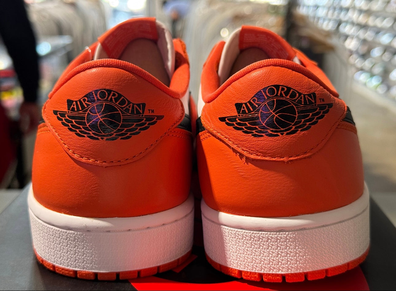 Air Jordan 1 Low OG - Starfish Size 10