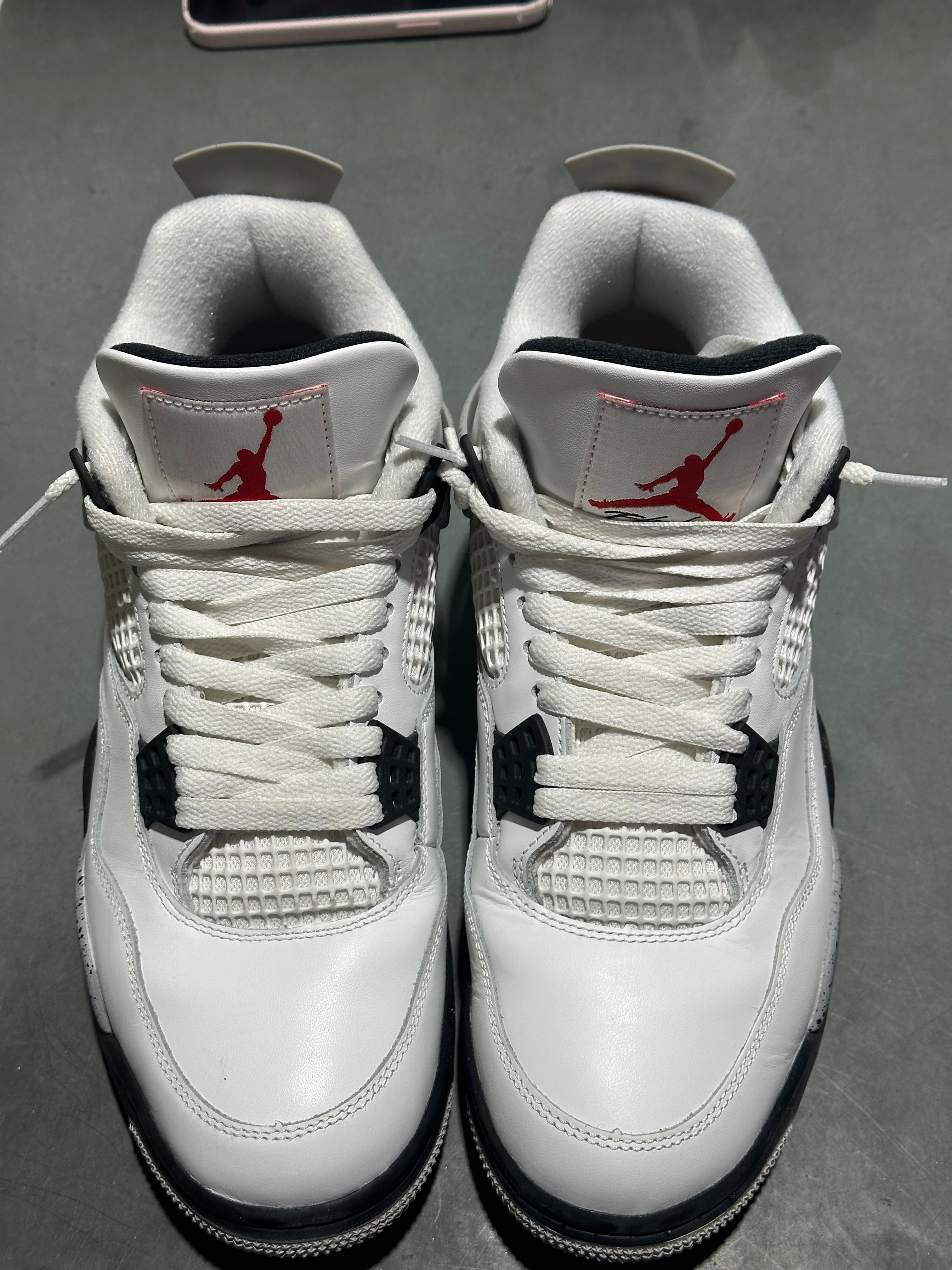 Air Jordan 4 Retro -  White Cement Size 9.5