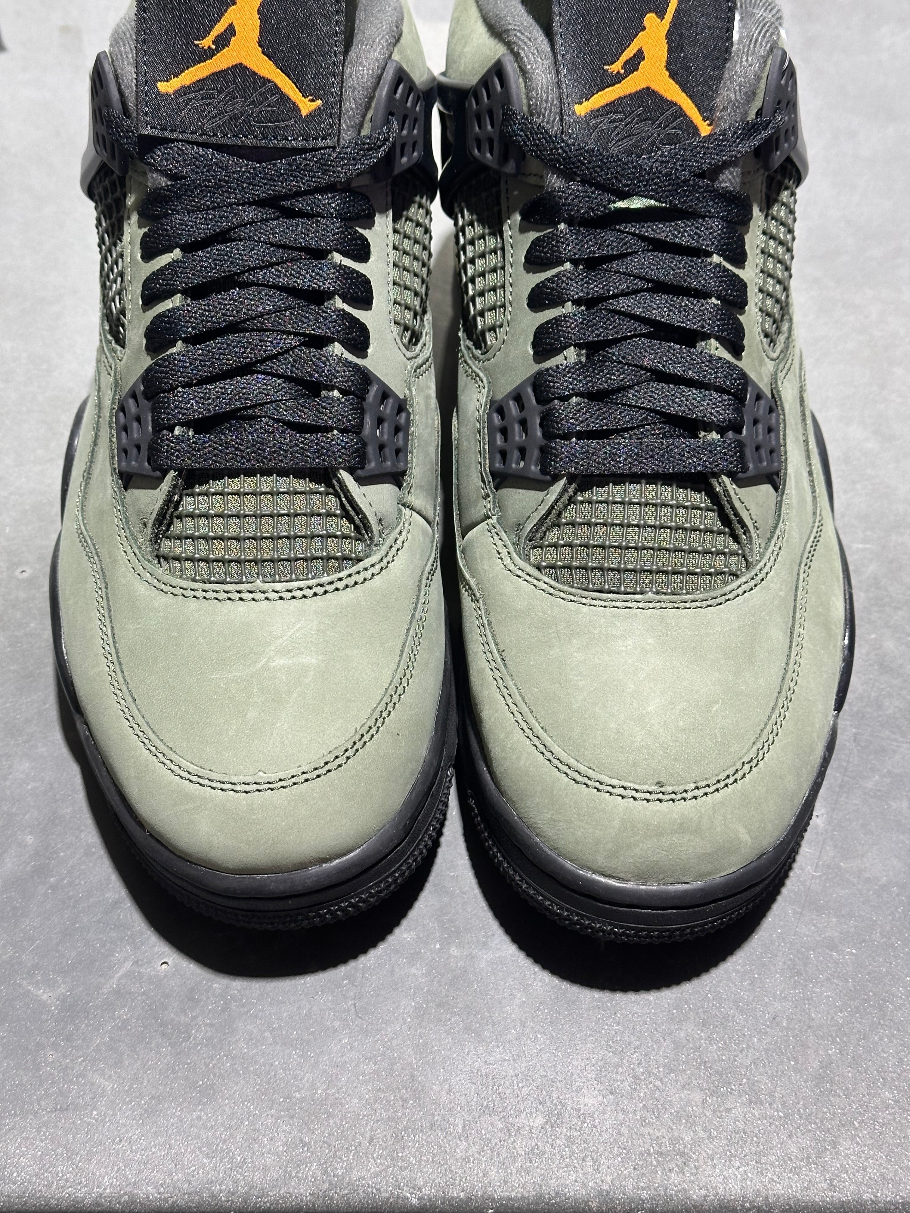 Air Jordan 4 Retro OG SP - Undefeated Size 7.5