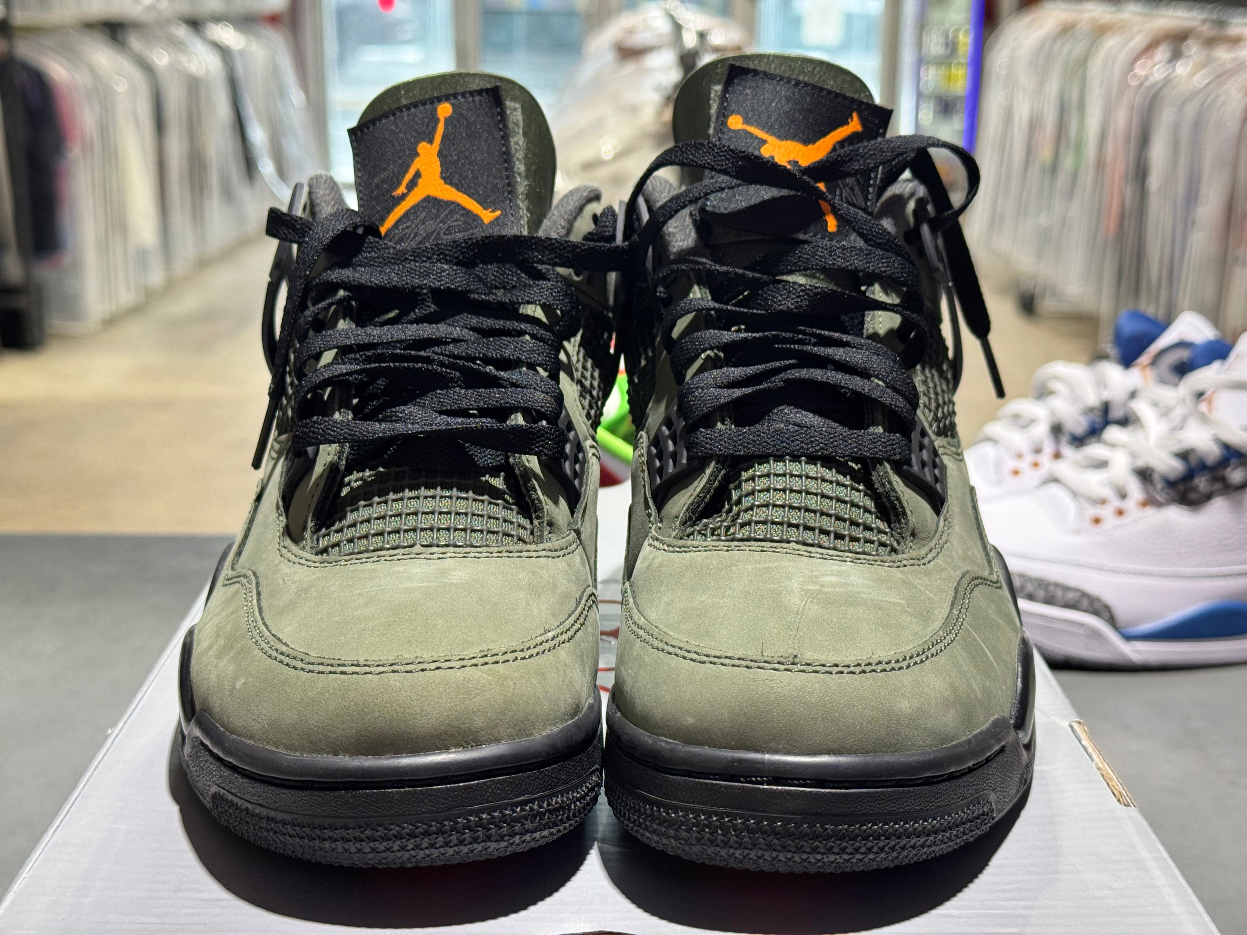 Air Jordan 4 Retro OG SP - Undefeated Size 10
