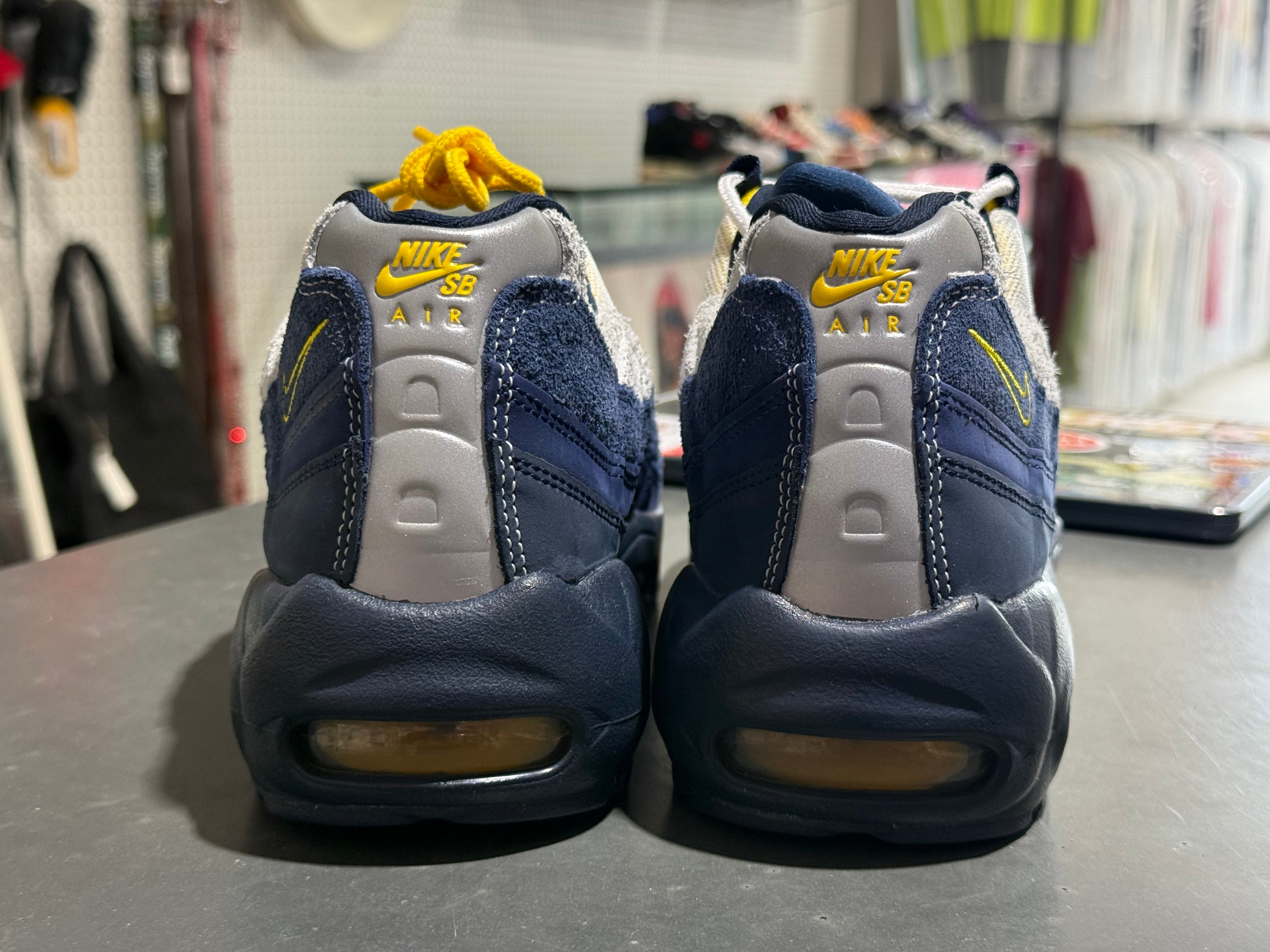Nike Air Max 95 SB - Koston/Michigan Size 10.5