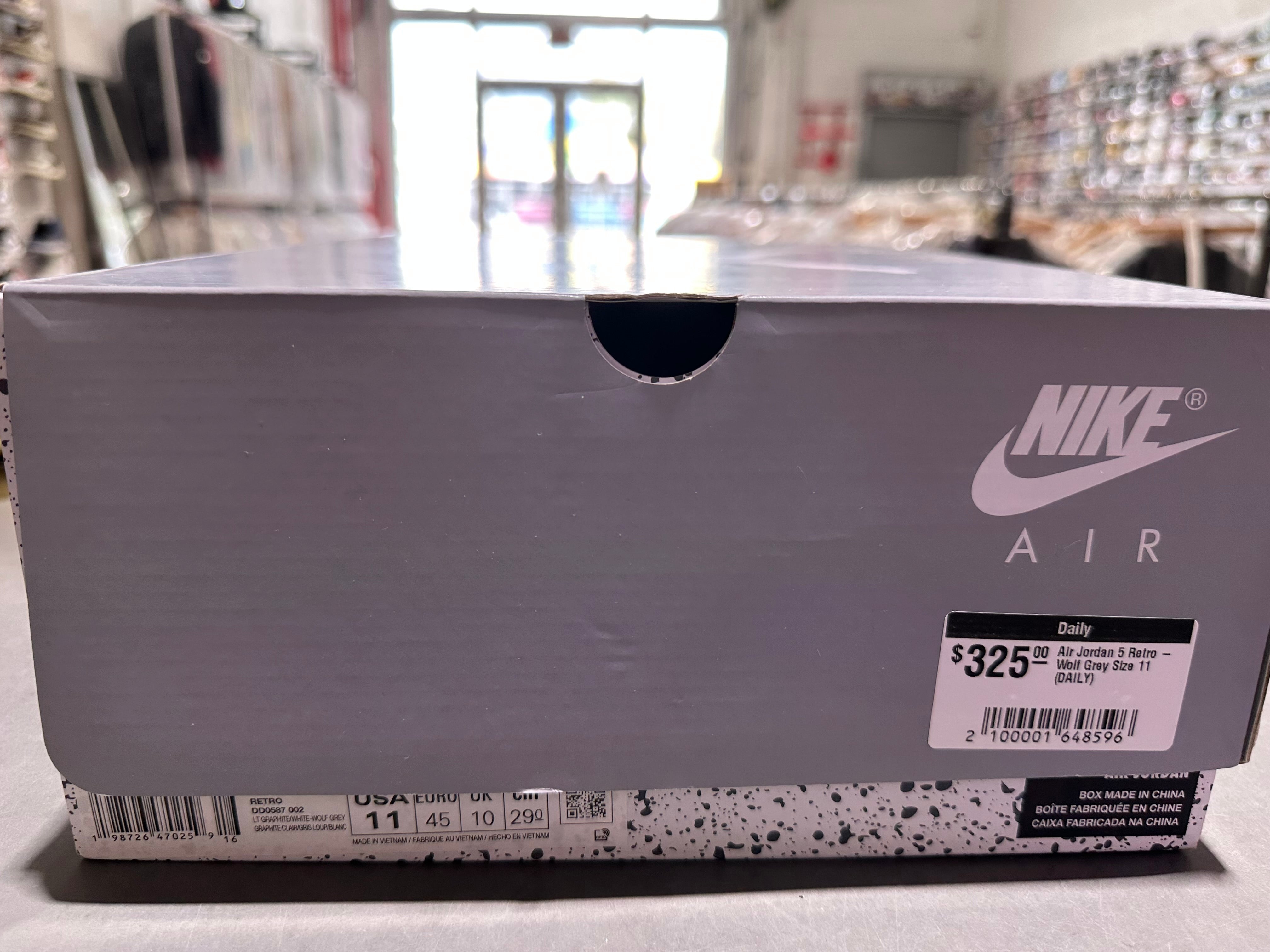 Air Jordan 5 Retro - Wolf Grey Size 11