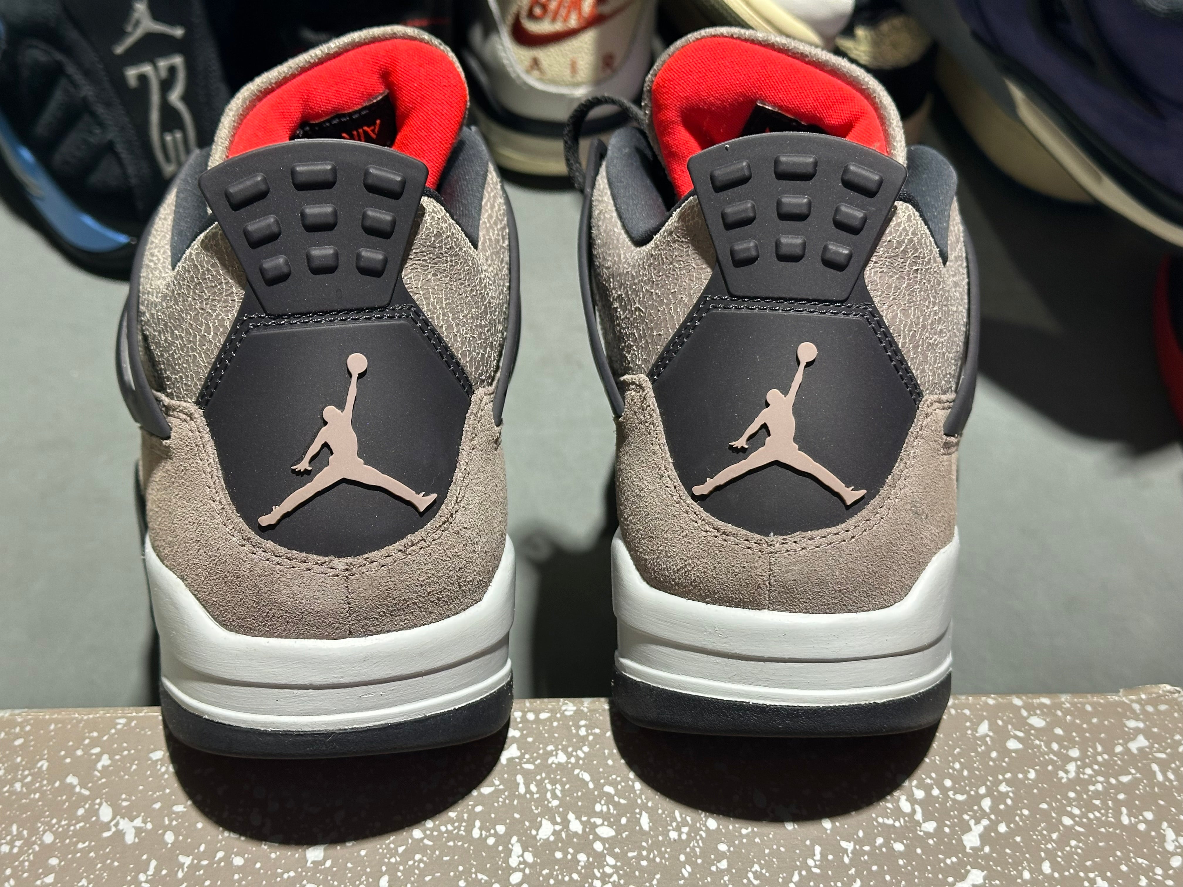 Air Jordan 4 Retro - Taupe Size 10.5