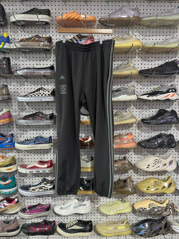 NEW Adidas Yeezy Calabasas Track Pants - Grey Size XL