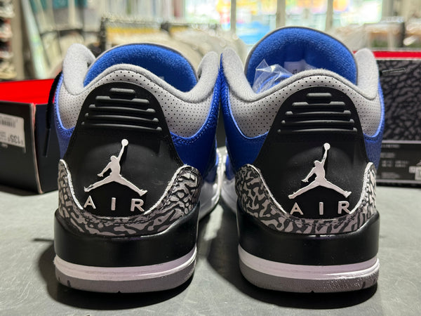 Air Jordan 3 Retro - Varsity Royal Size 8.5