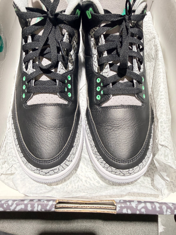 Air Jordan 3 Retro - Green Glow Size 11