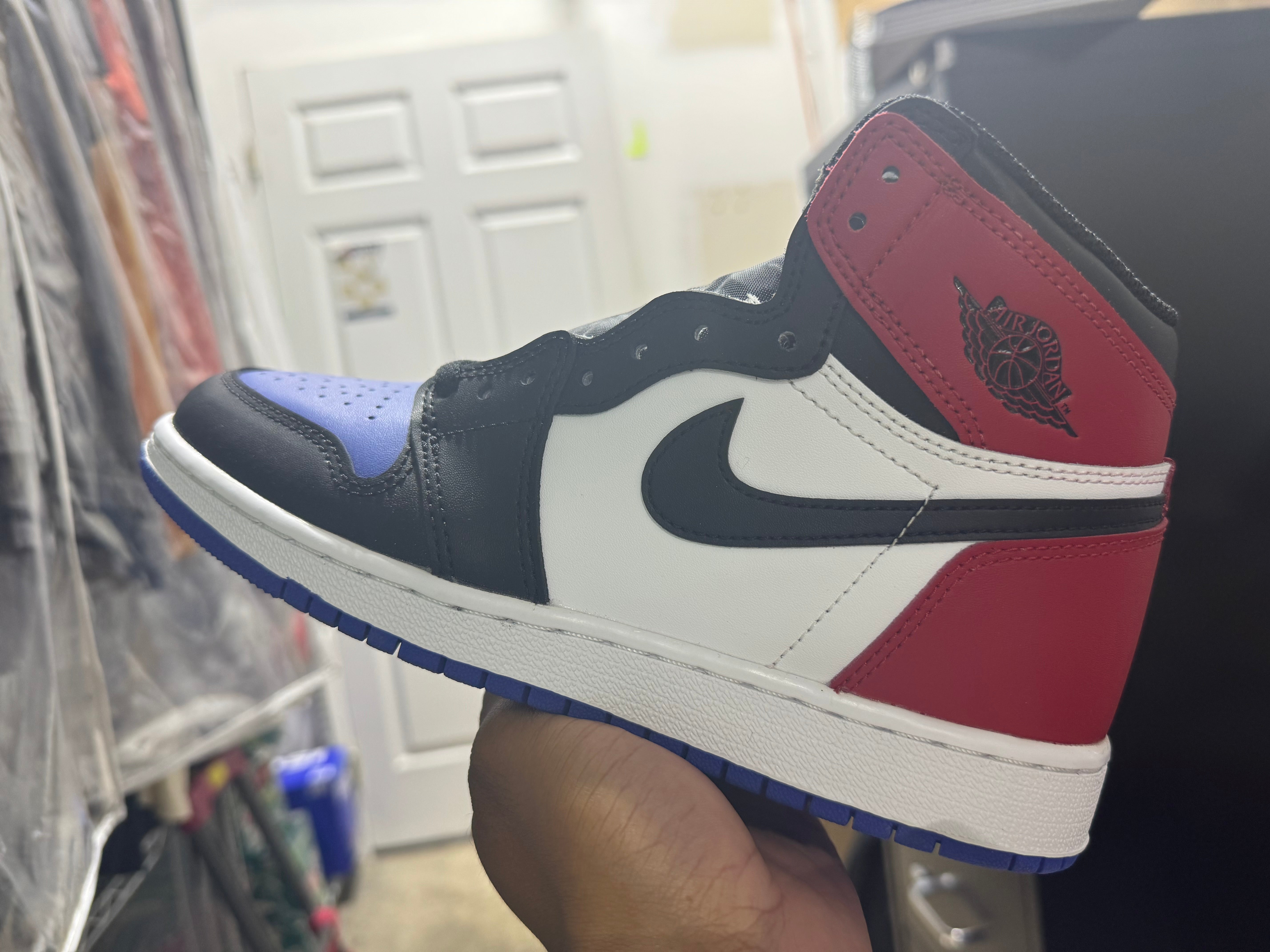 Air Jordan 1 Retro (GS) - Top 3 Size 5Y