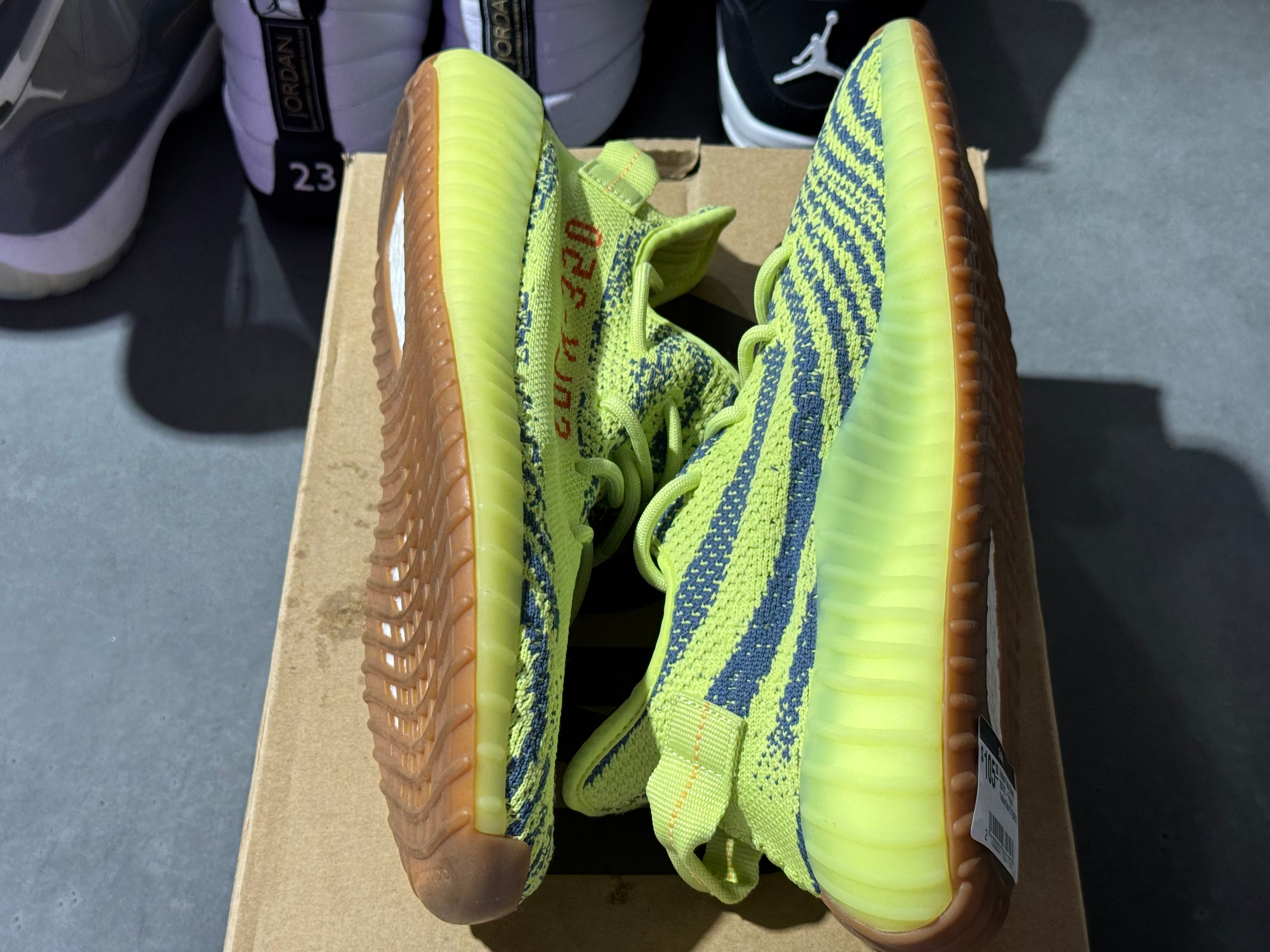 Adidas Yeezy Boost 350 V2 - Frozen Yellow Size 9.5
