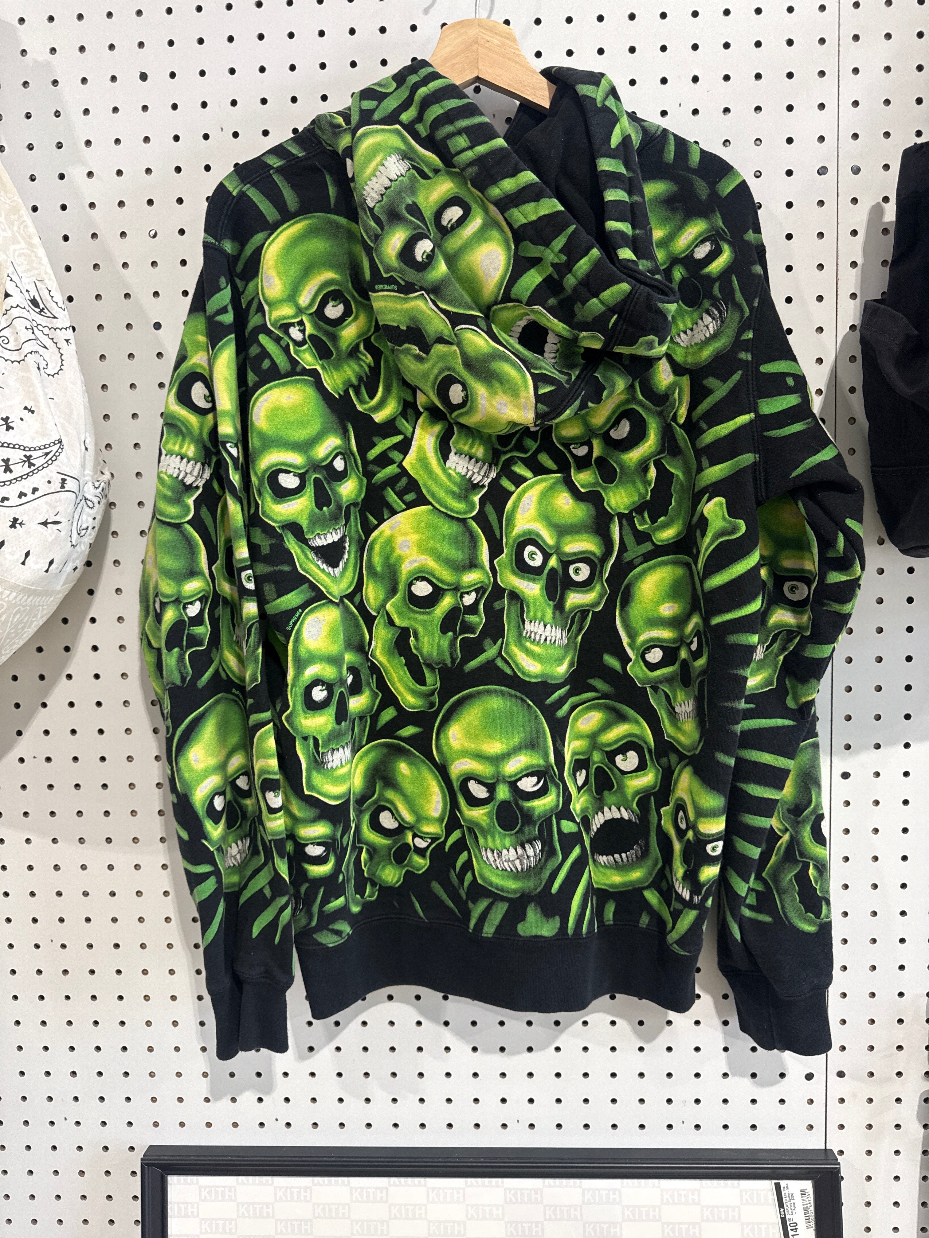 USED Supreme Skull Pile Hooded Sweatshirt - Green Size Medium