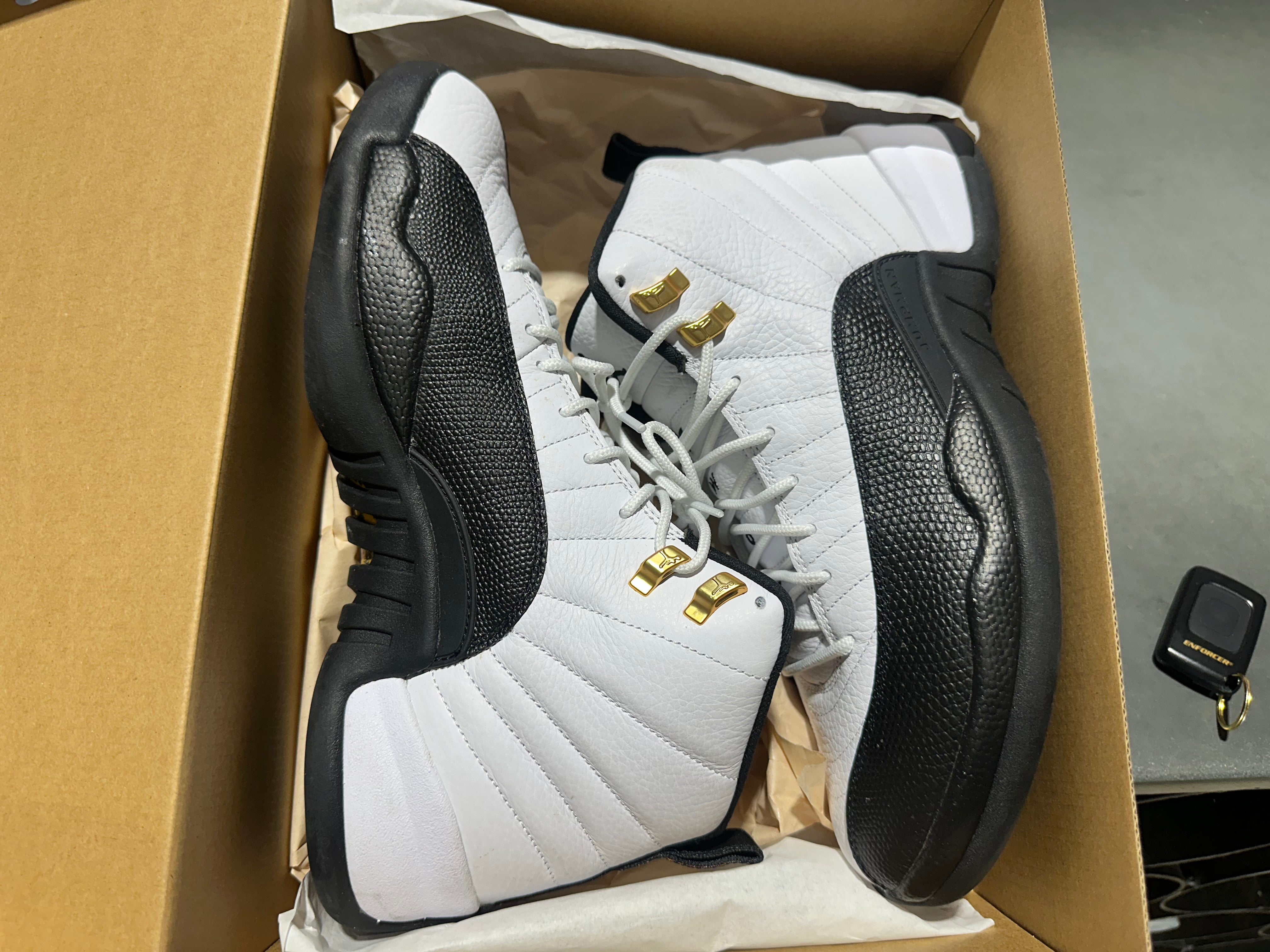 Air Jordan 12 Retro - Taxi Size 11.5