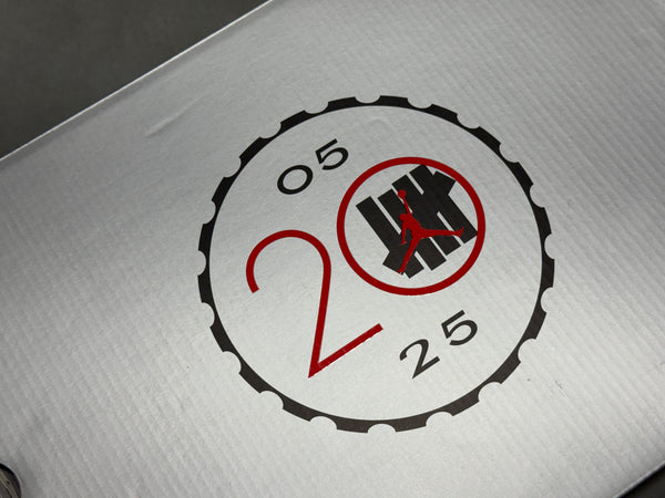 Air Jordan 4 Retro OG SP - Undefeated Size 10.5