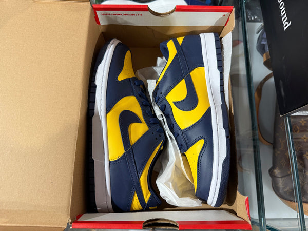 Nike Dunk Low (GS) - Michigan Size 6.5Y