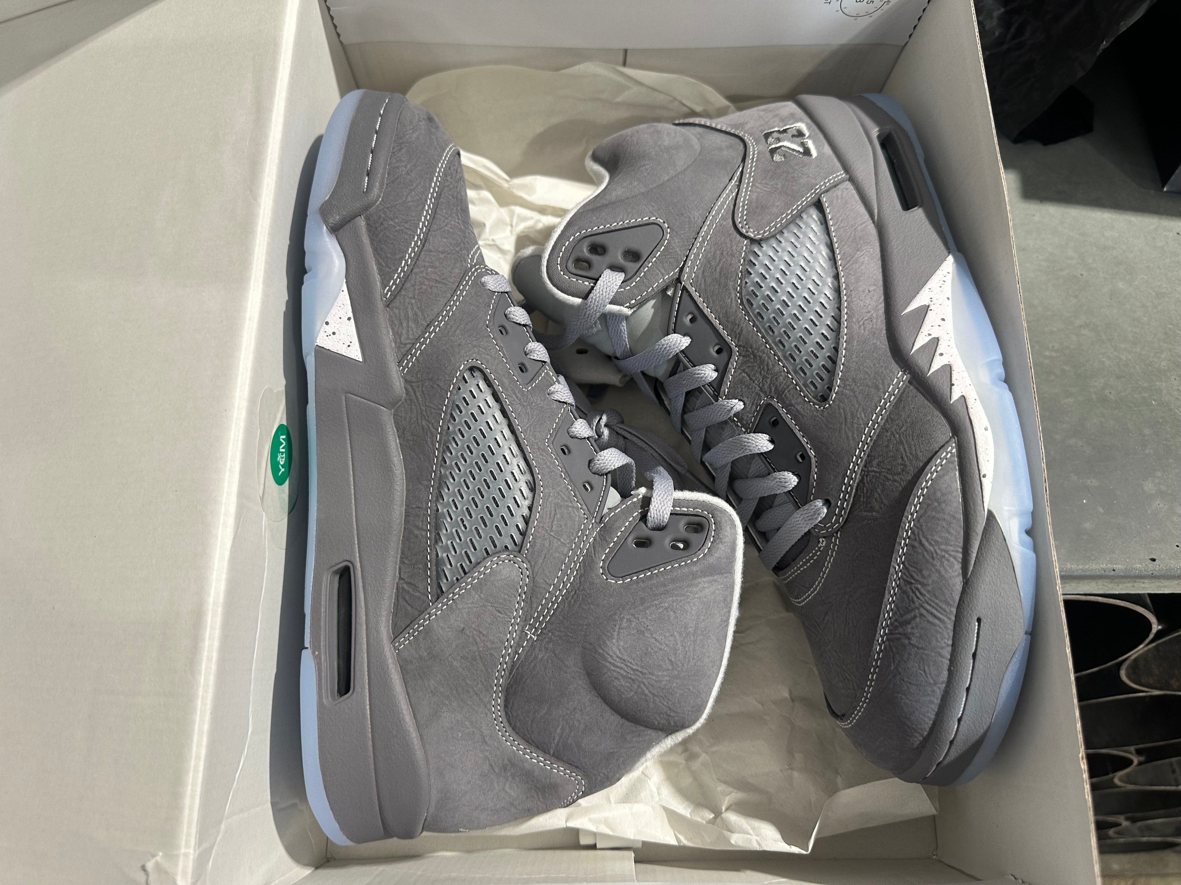 Air Jordan 5 Retro - Wolf Grey Size 10.5